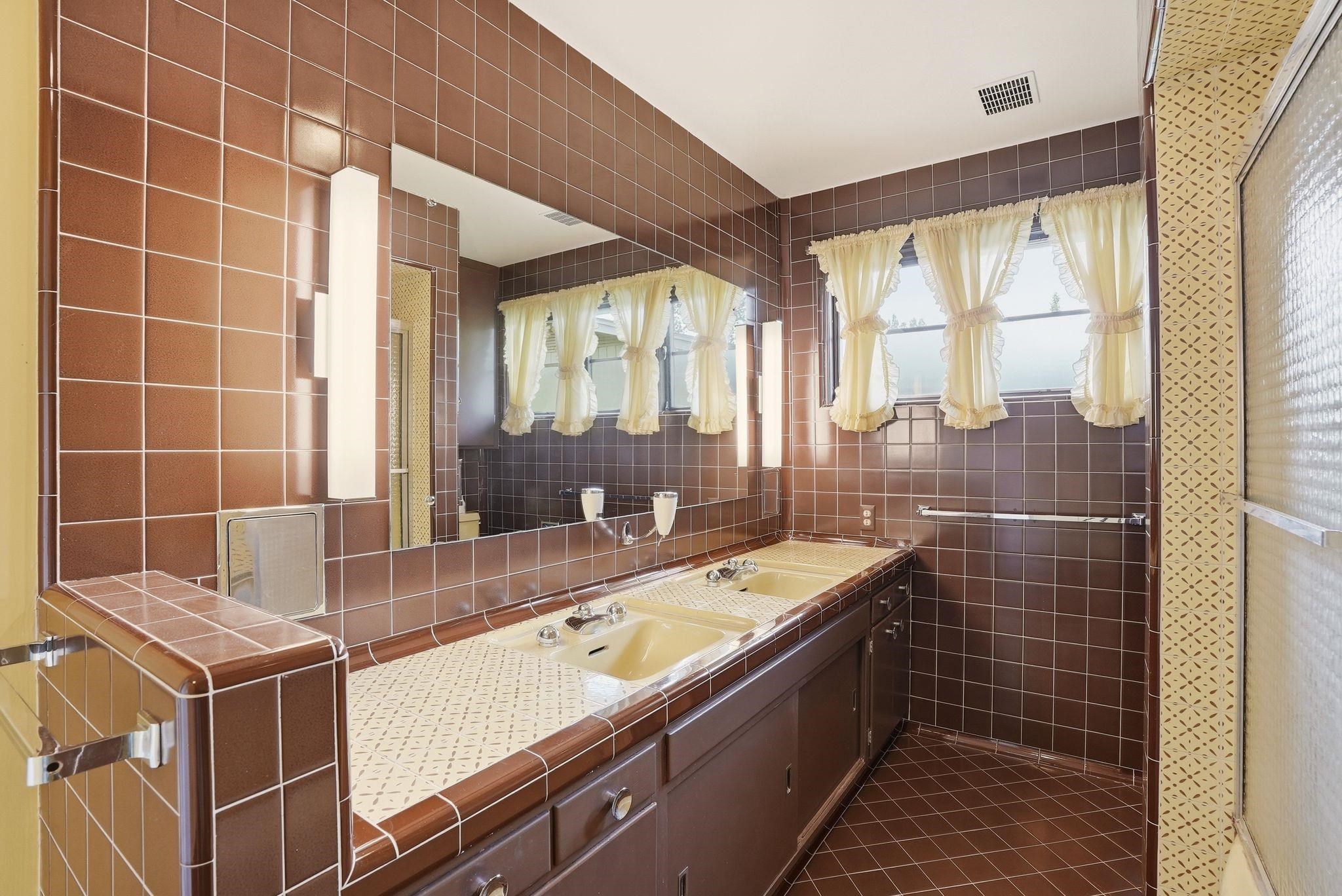 2417 S Helena Ct - Photo 27