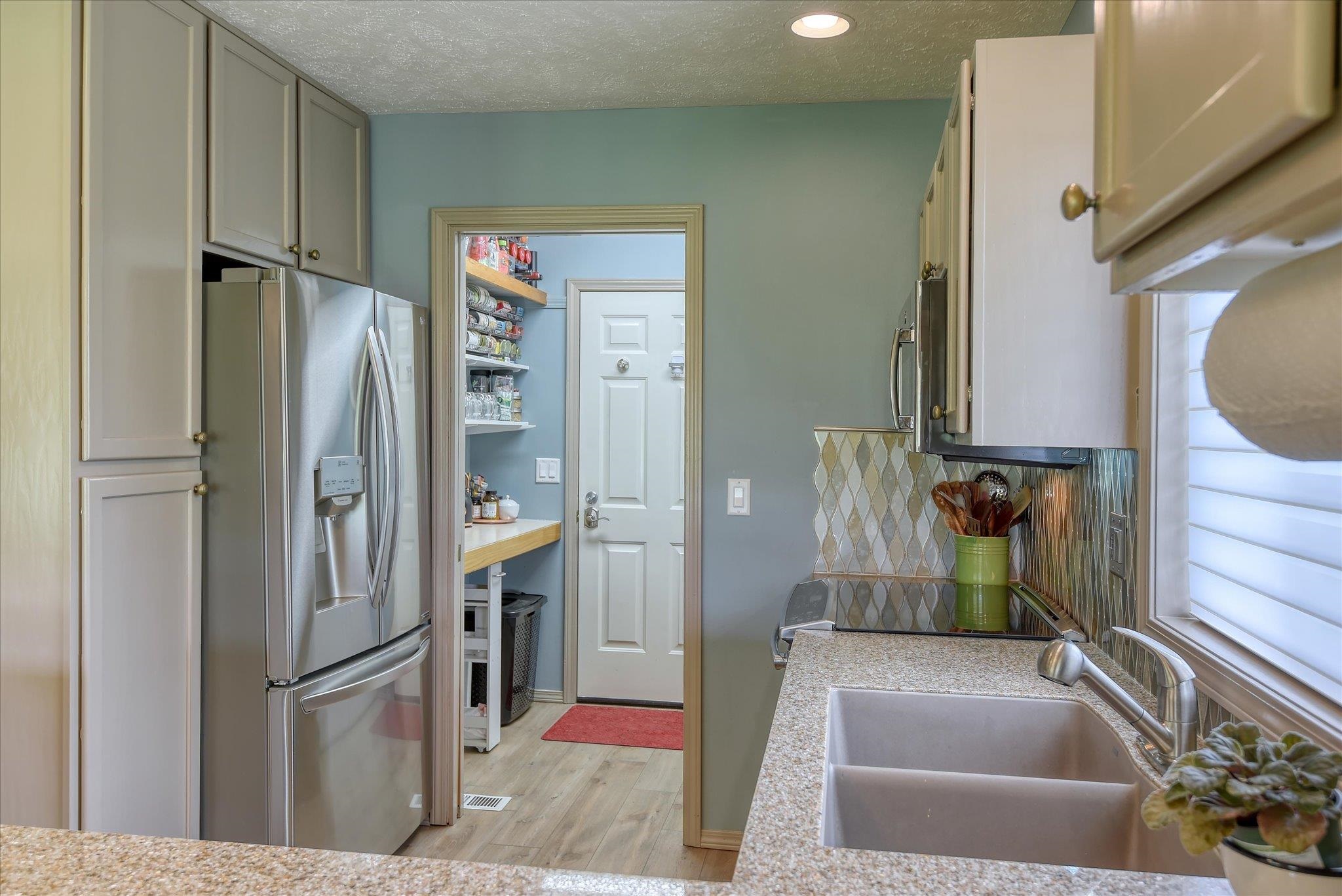 311 S Calvin Ln - Photo 12