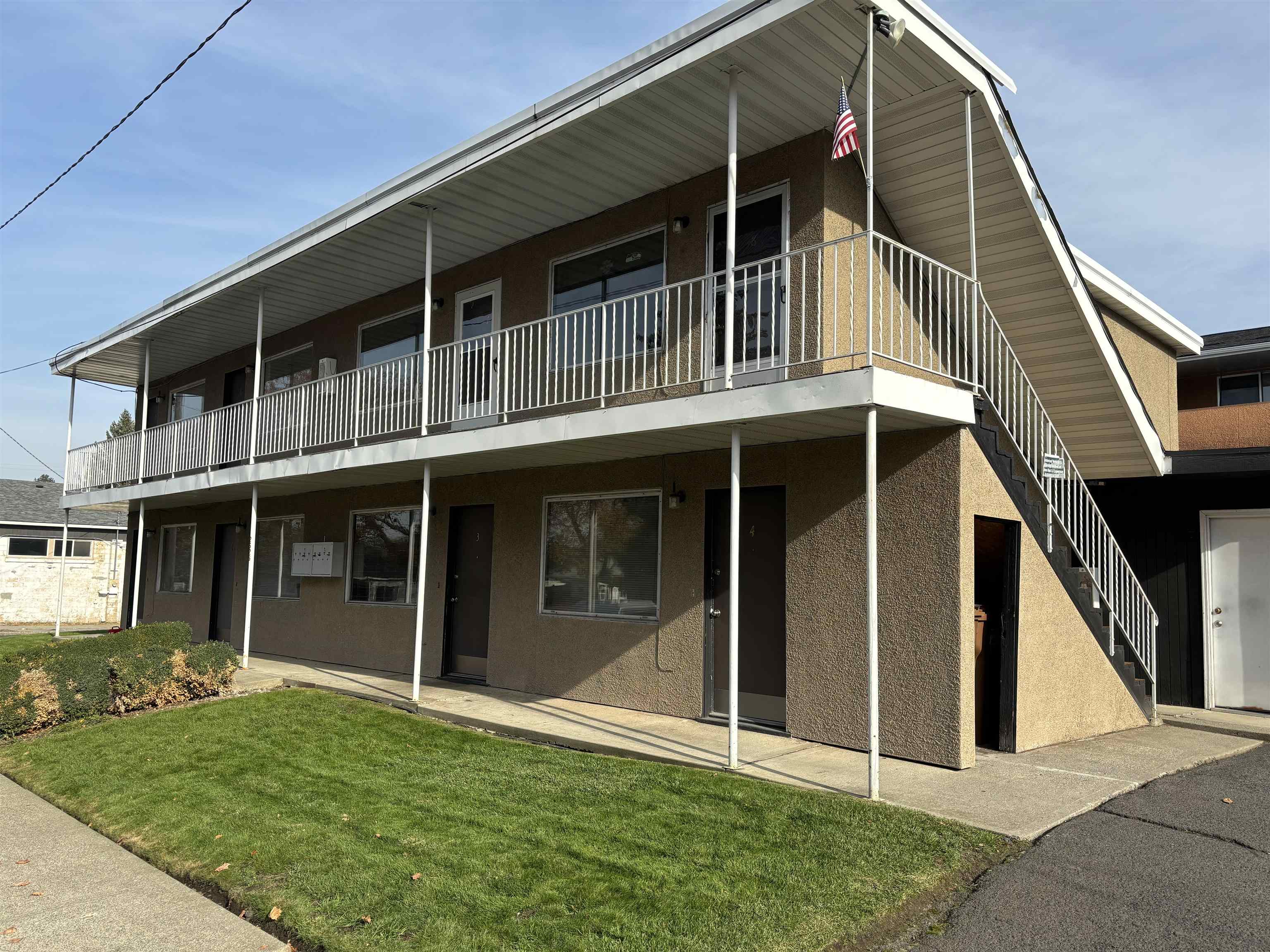 2626 N Hemlock St - Photo 1