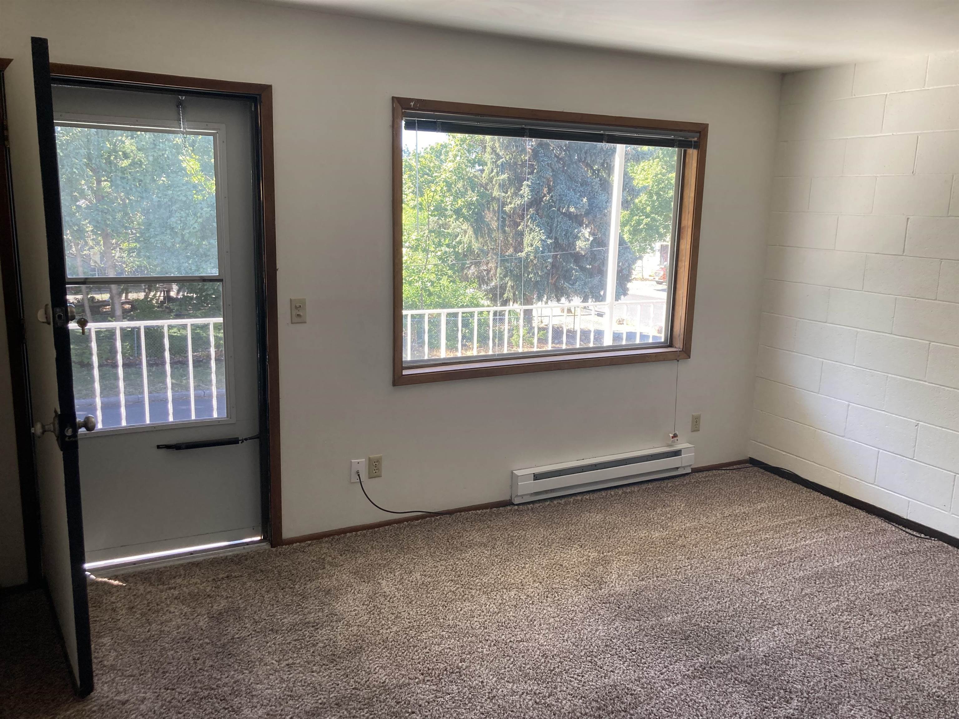 2626 N Hemlock St - Photo 5