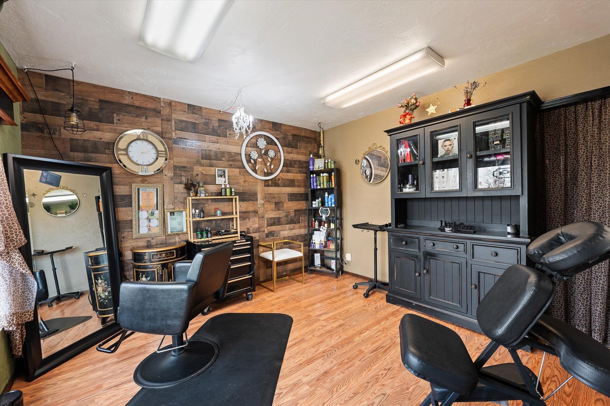 1321 W Northwest Blvd - Photo 7