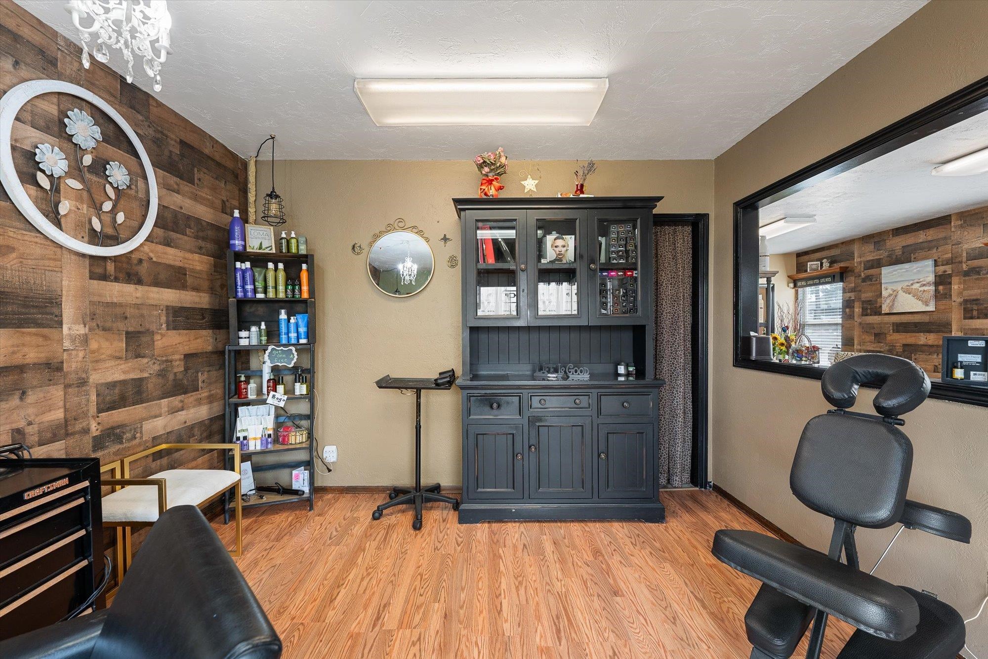 1321 W Northwest Blvd - Photo 10