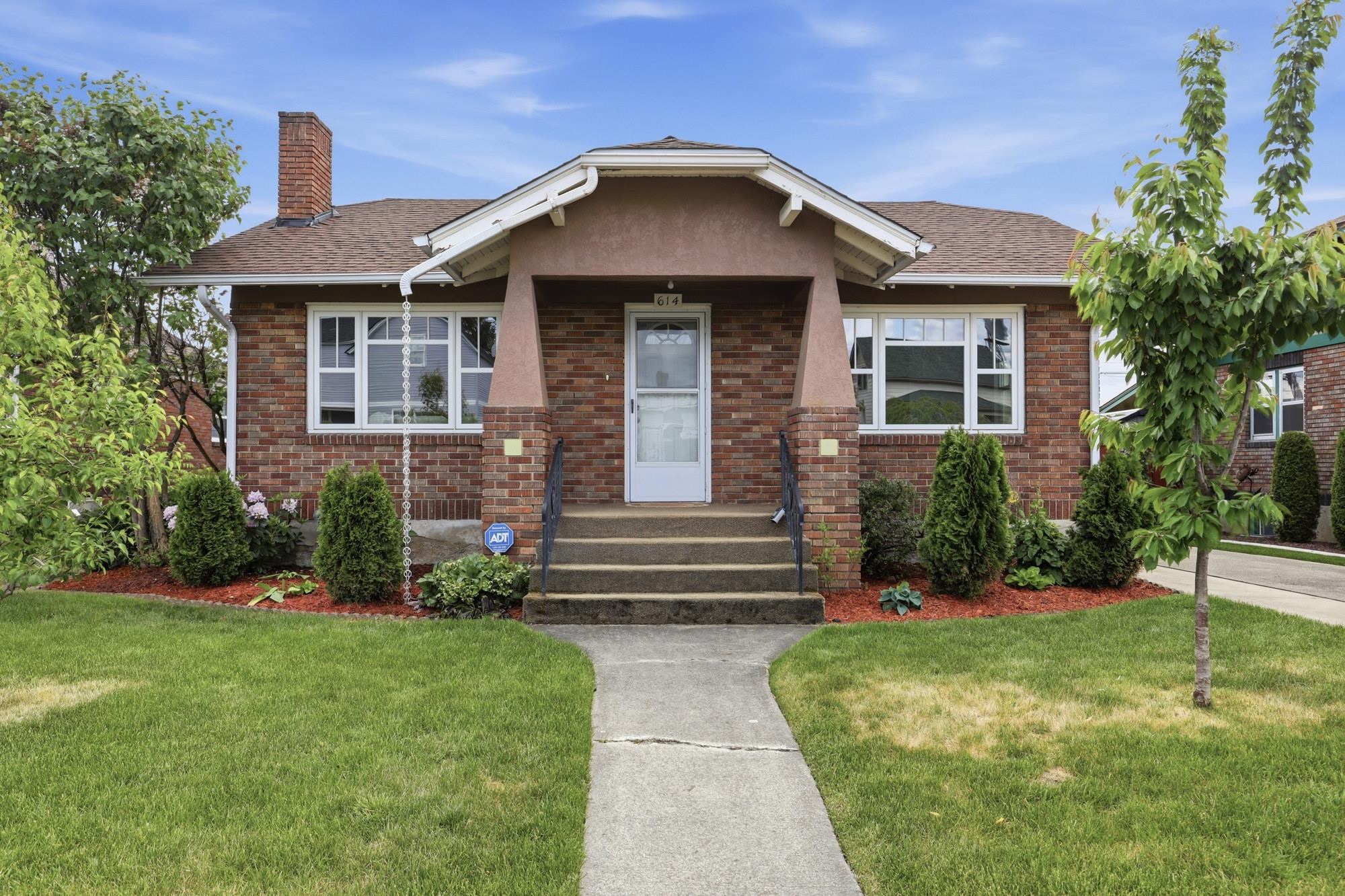 614 E Glass Ave - Photo 1