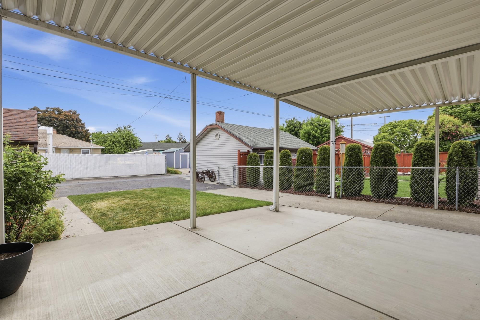 614 E Glass Ave - Photo 24