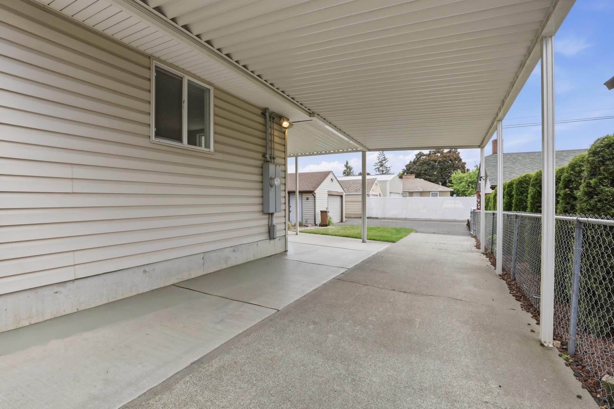 614 E Glass Ave - Photo 26