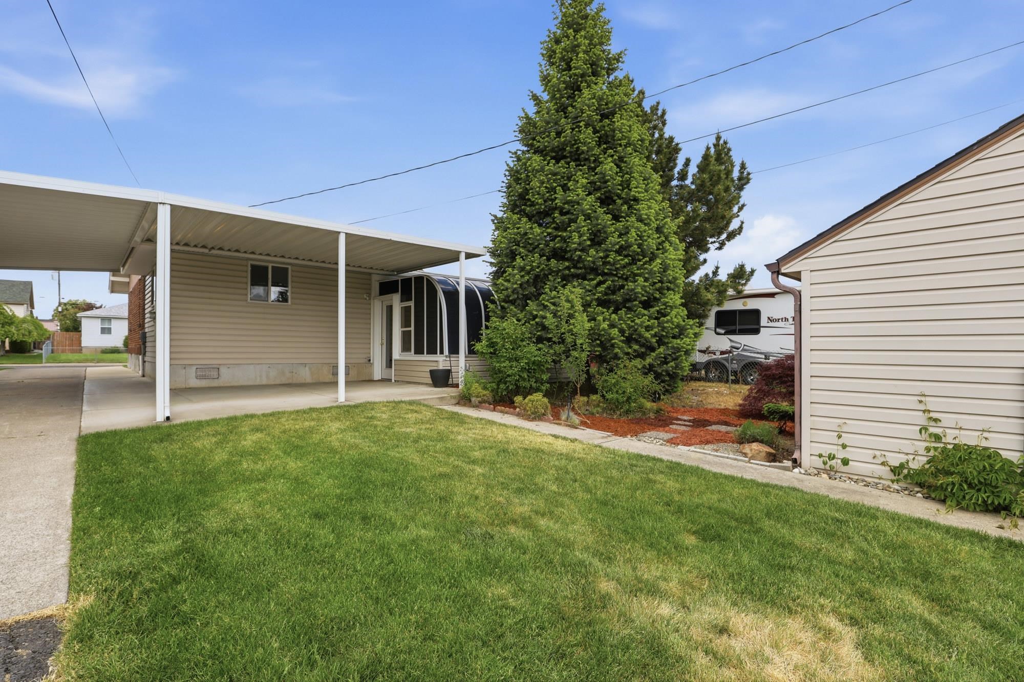 614 E Glass Ave - Photo 27