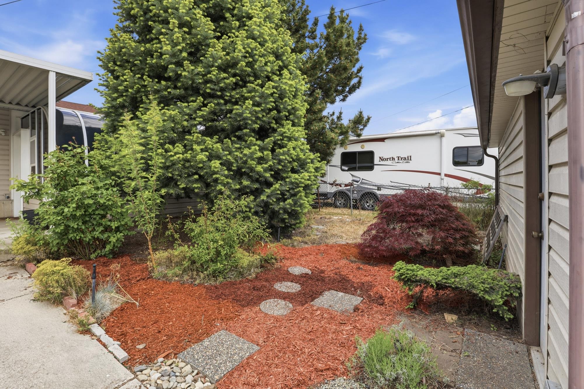 614 E Glass Ave - Photo 28