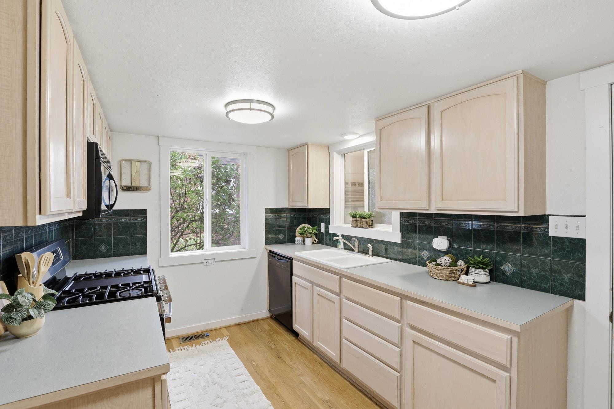 614 E Glass Ave - Photo 8