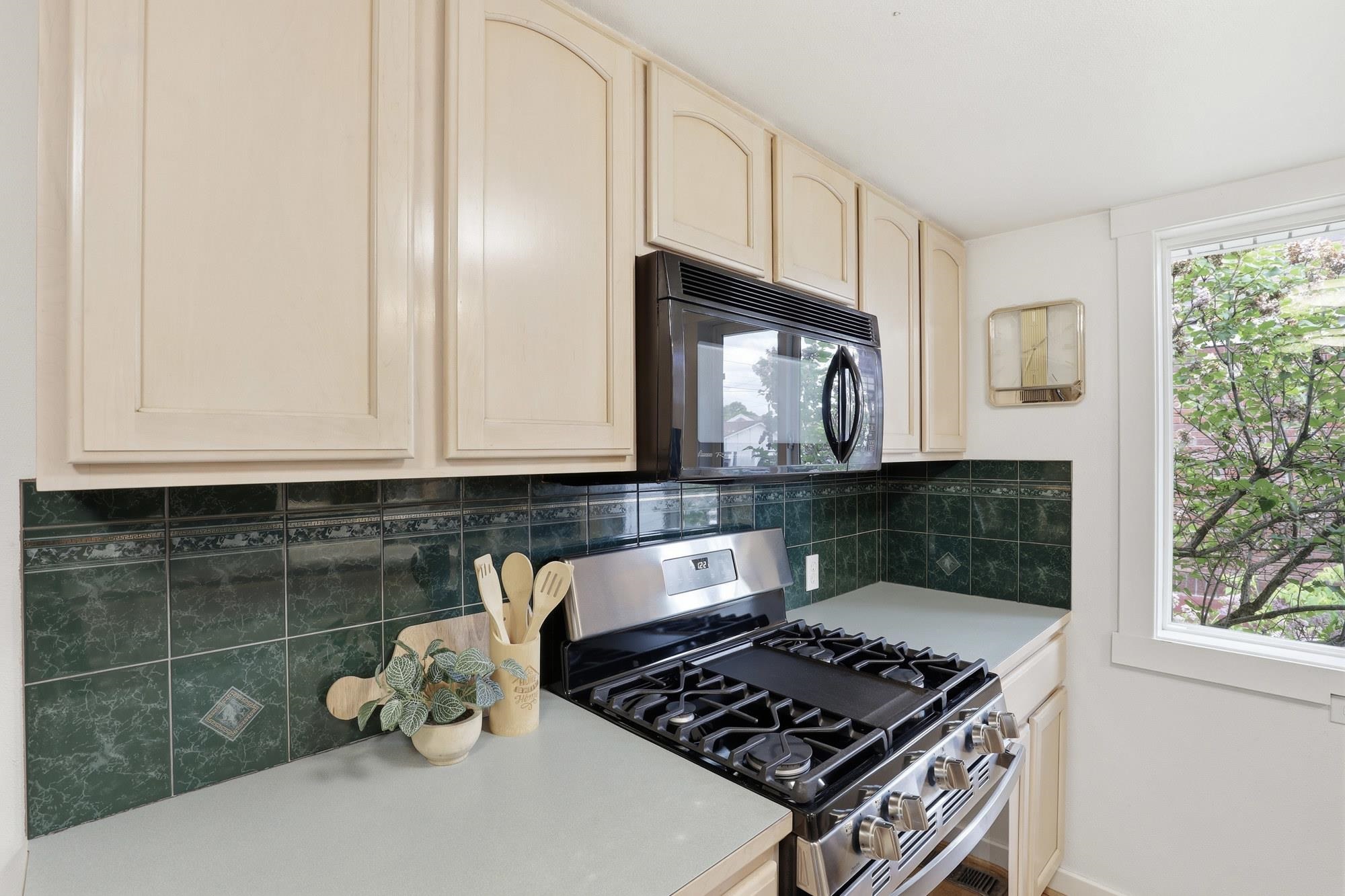 614 E Glass Ave - Photo 10