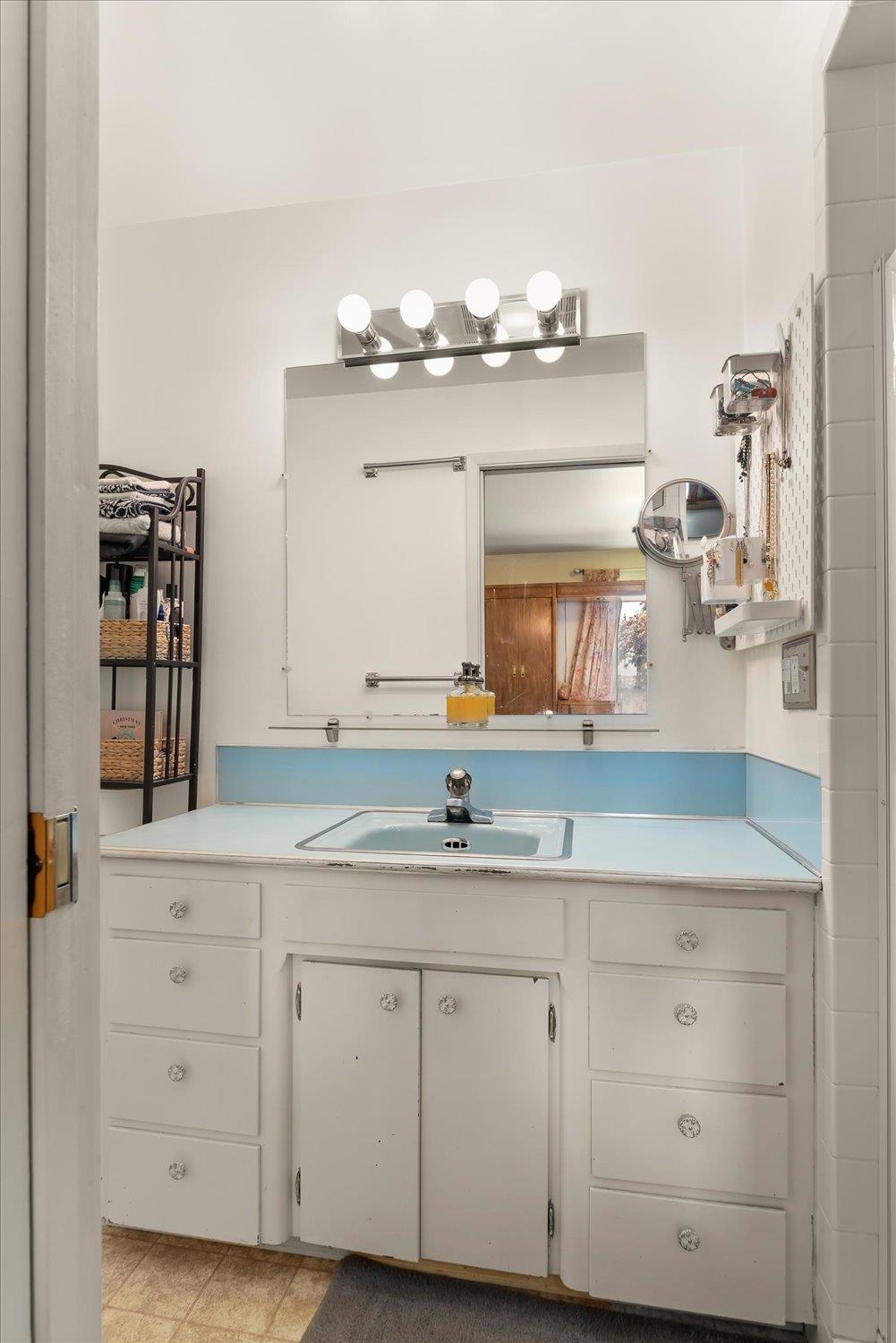 1915 E 38th Ave - Photo 22