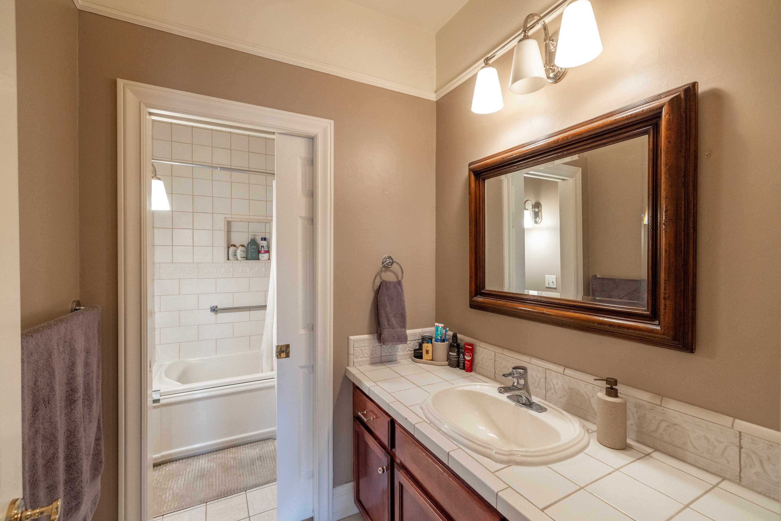 1223 W Riverside Ave - Photo 35