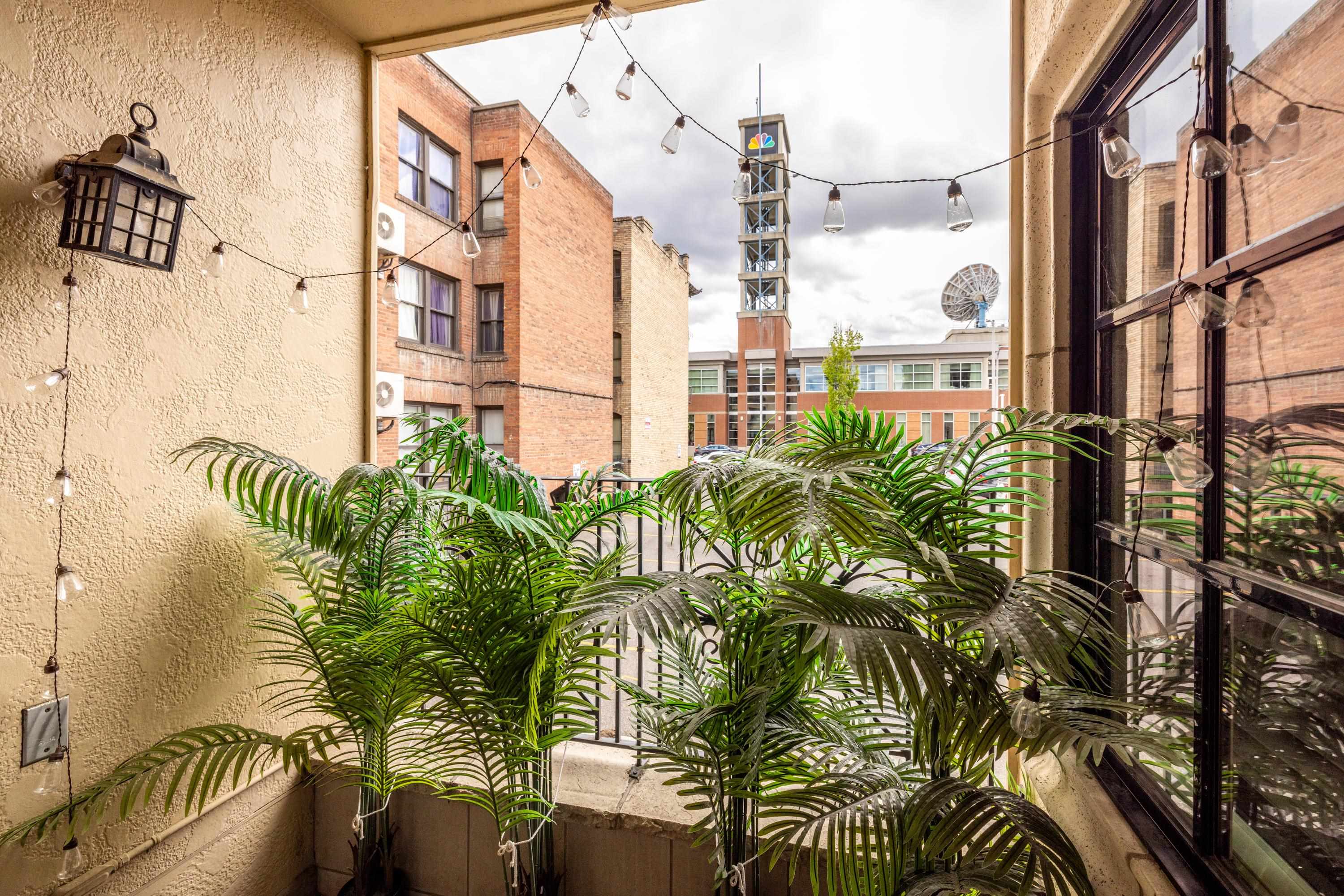 1223 W Riverside Ave - Photo 36