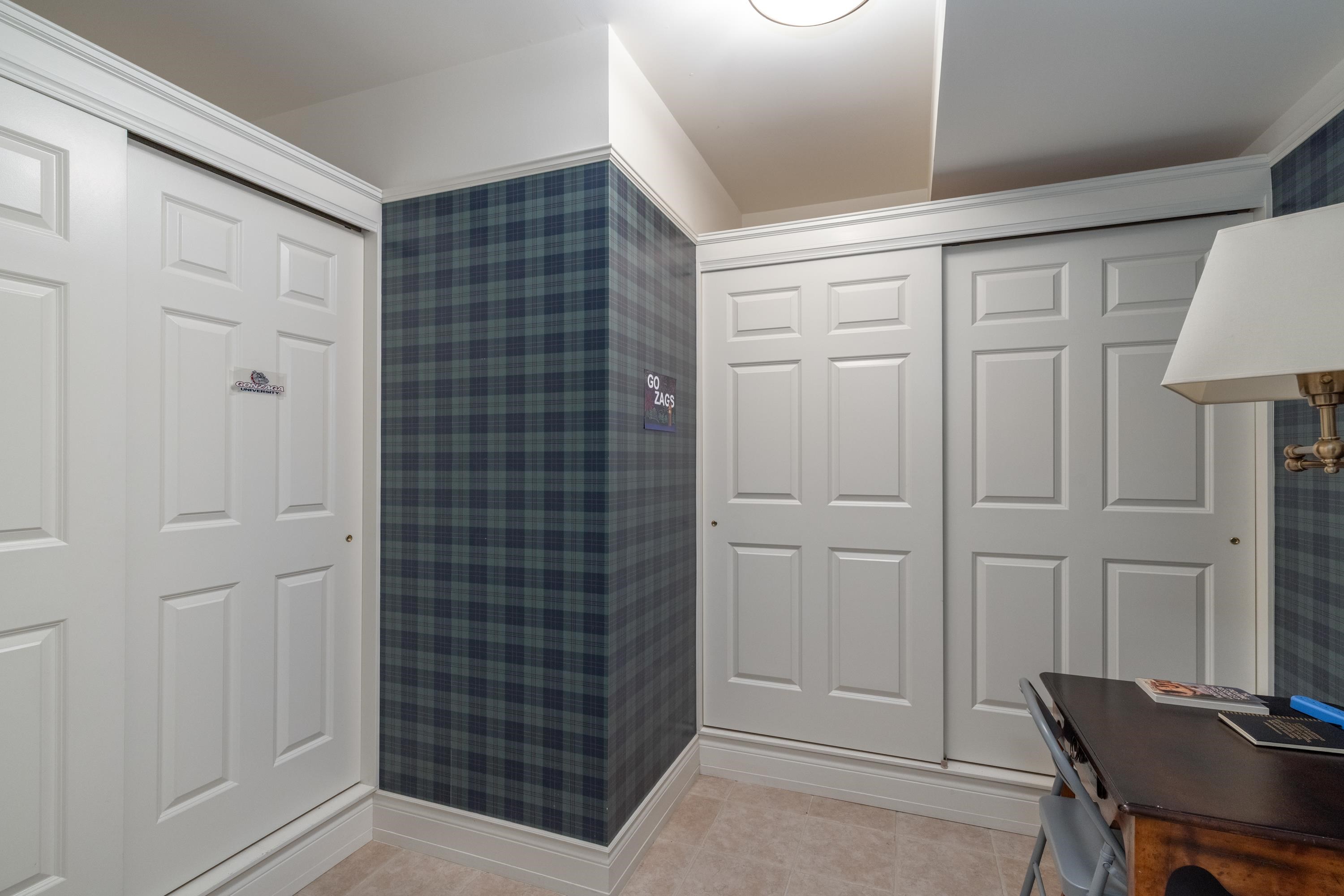 1223 W Riverside Ave - Photo 37