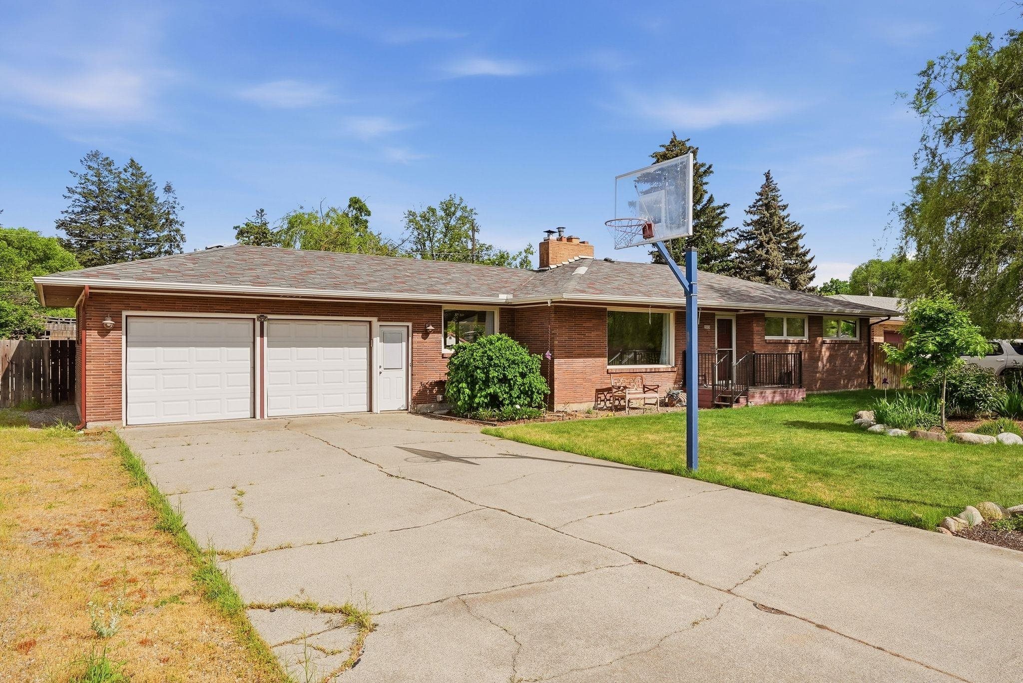 2222 N Dora Rd - Photo 2