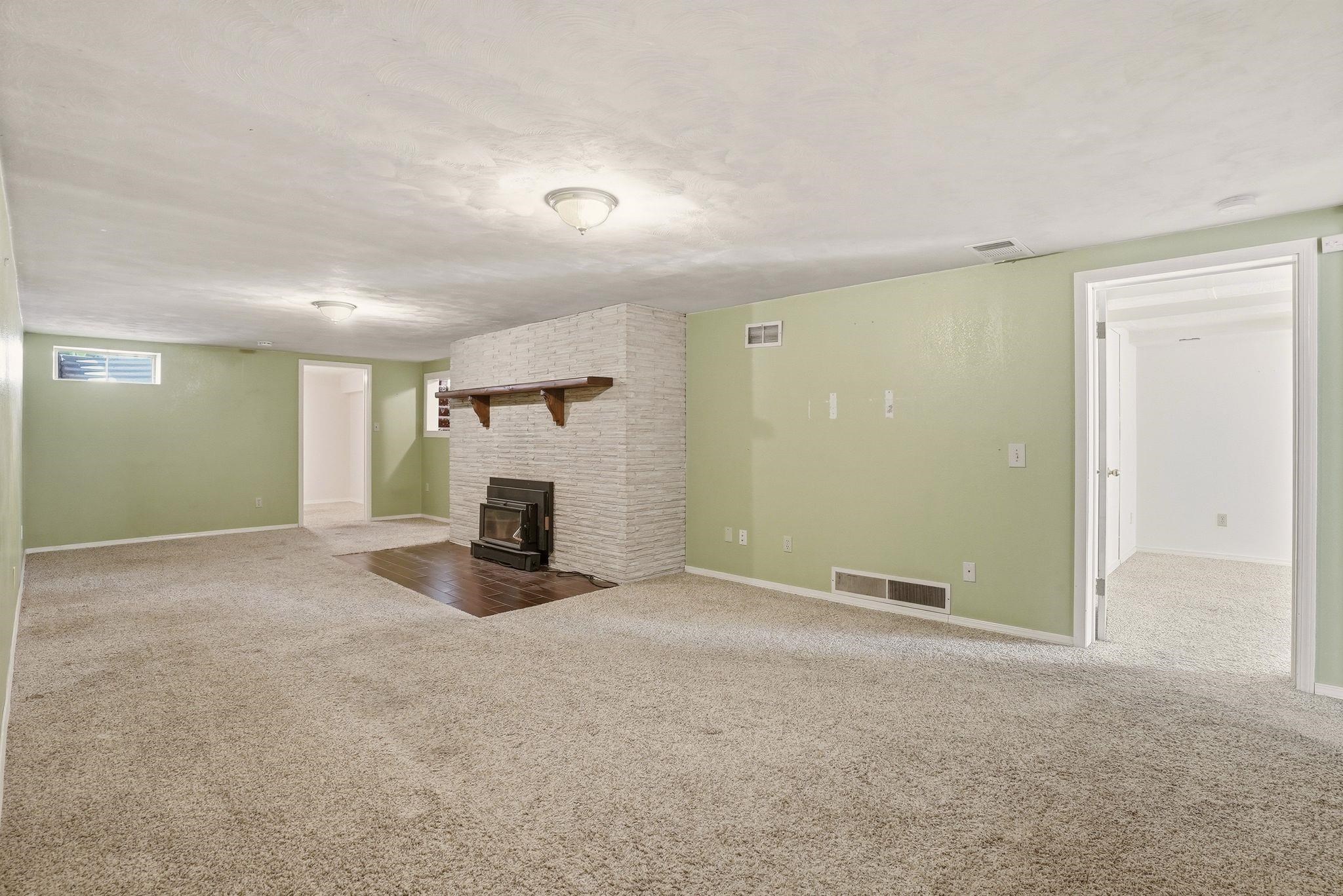 2222 N Dora Rd - Photo 25