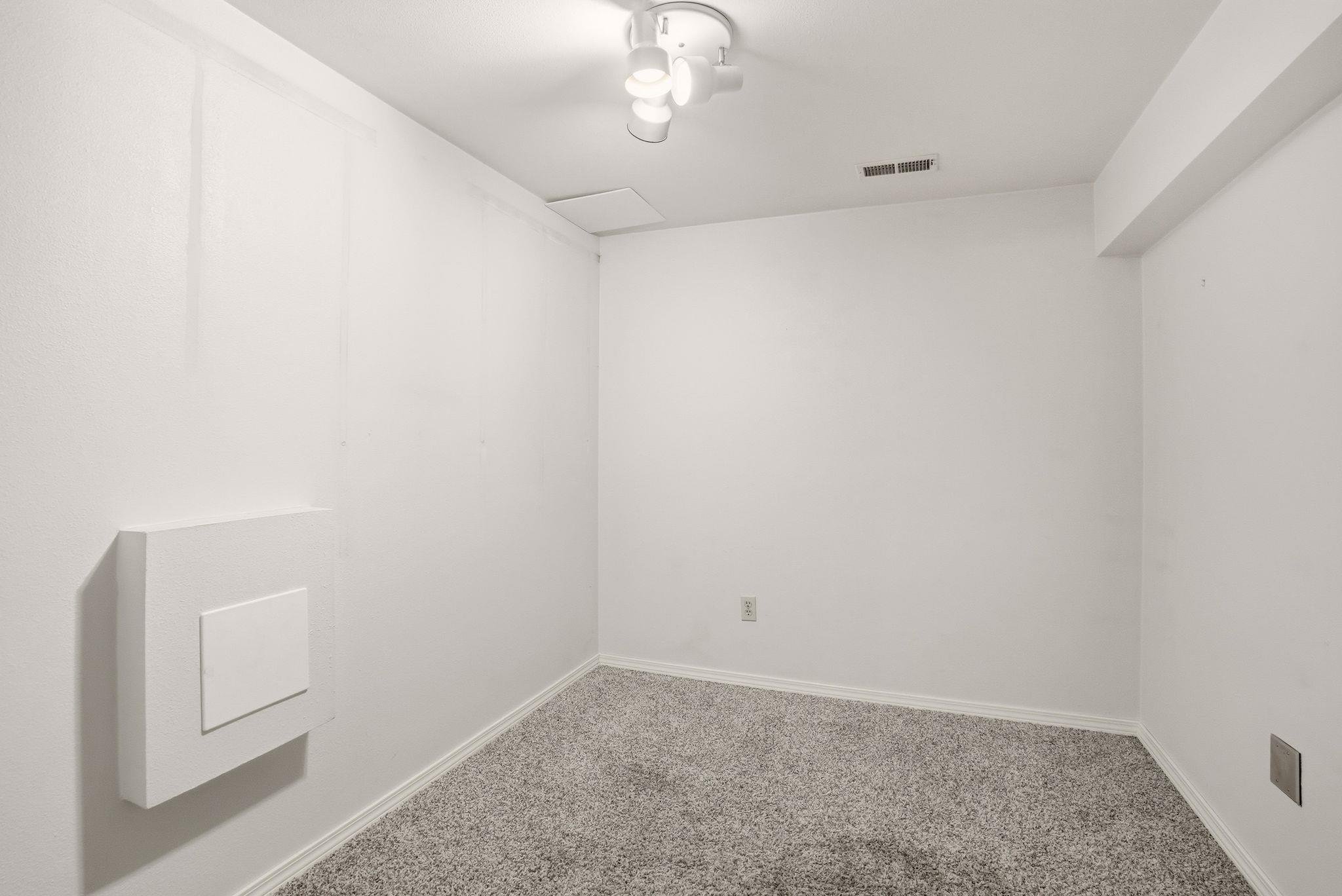 2222 N Dora Rd - Photo 30