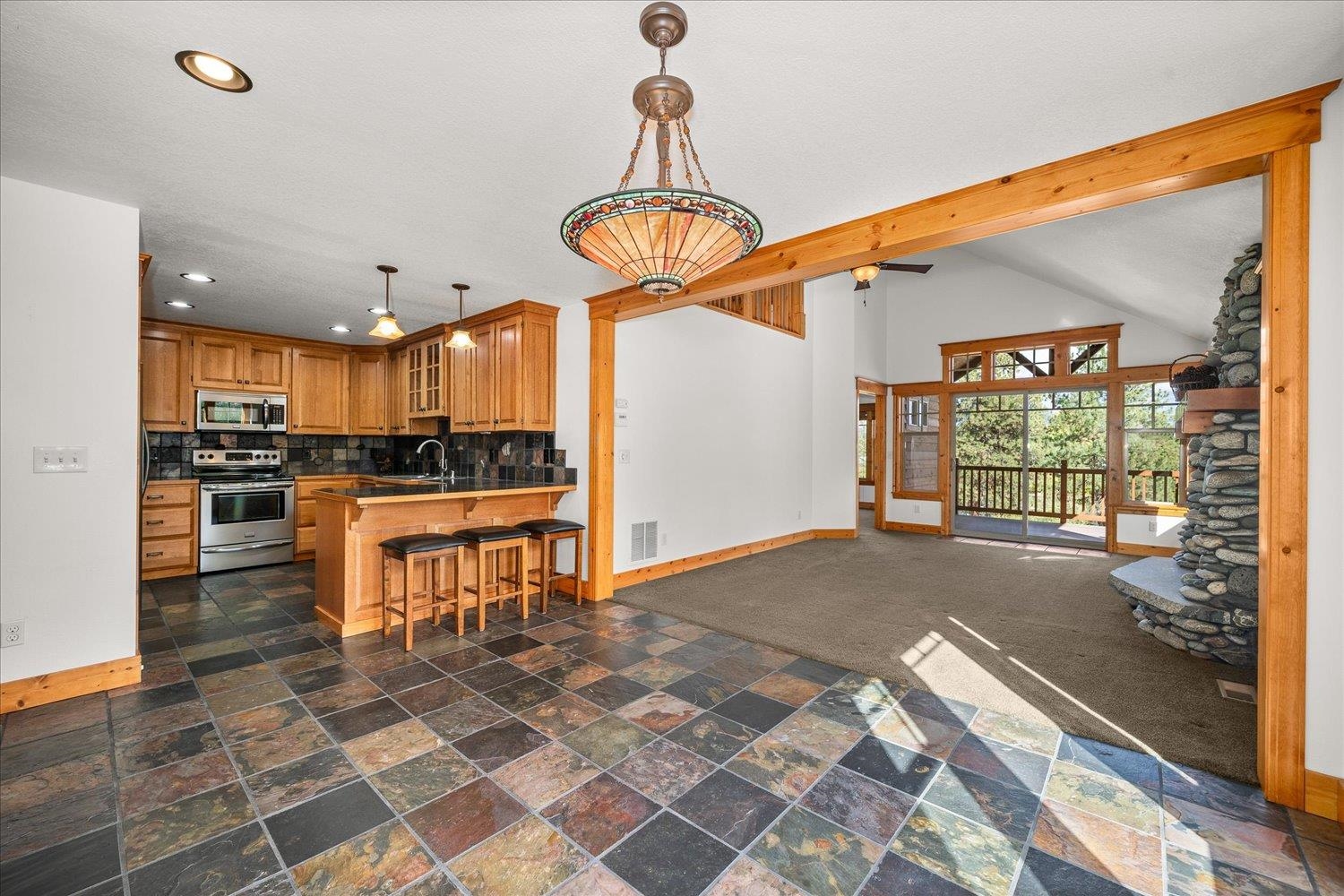 18319 E Riverway Ave - Photo 13