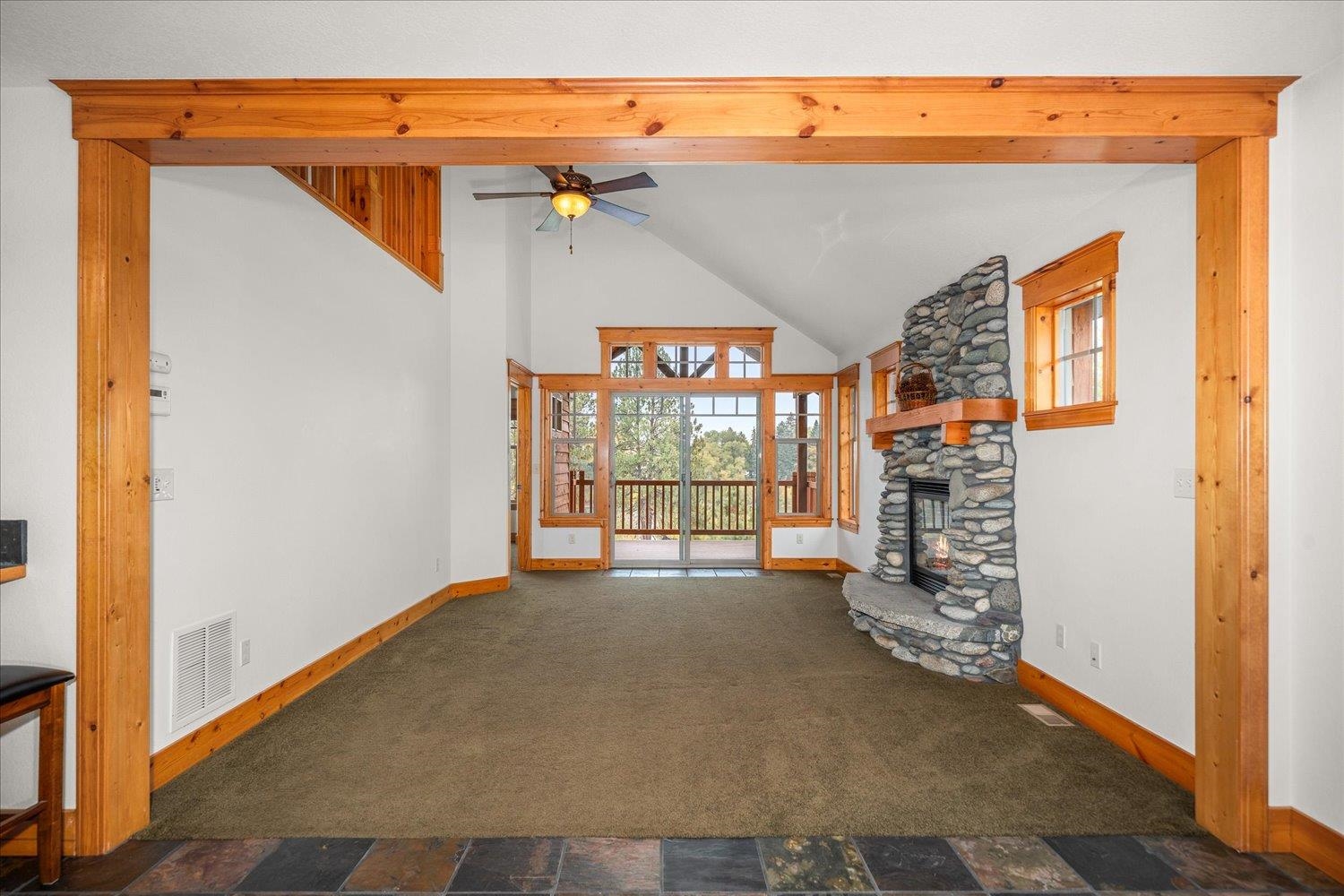 18319 E Riverway Ave - Photo 16