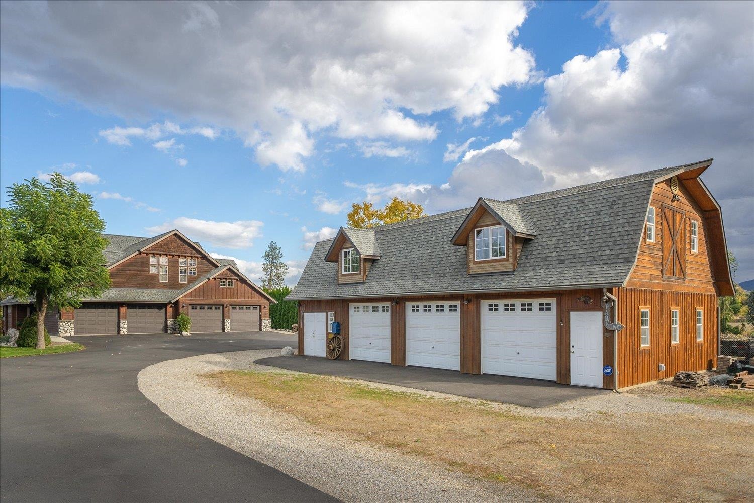 18319 E Riverway Ave - Photo 3