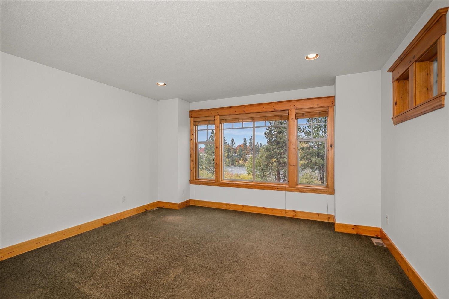 18319 E Riverway Ave - Photo 21
