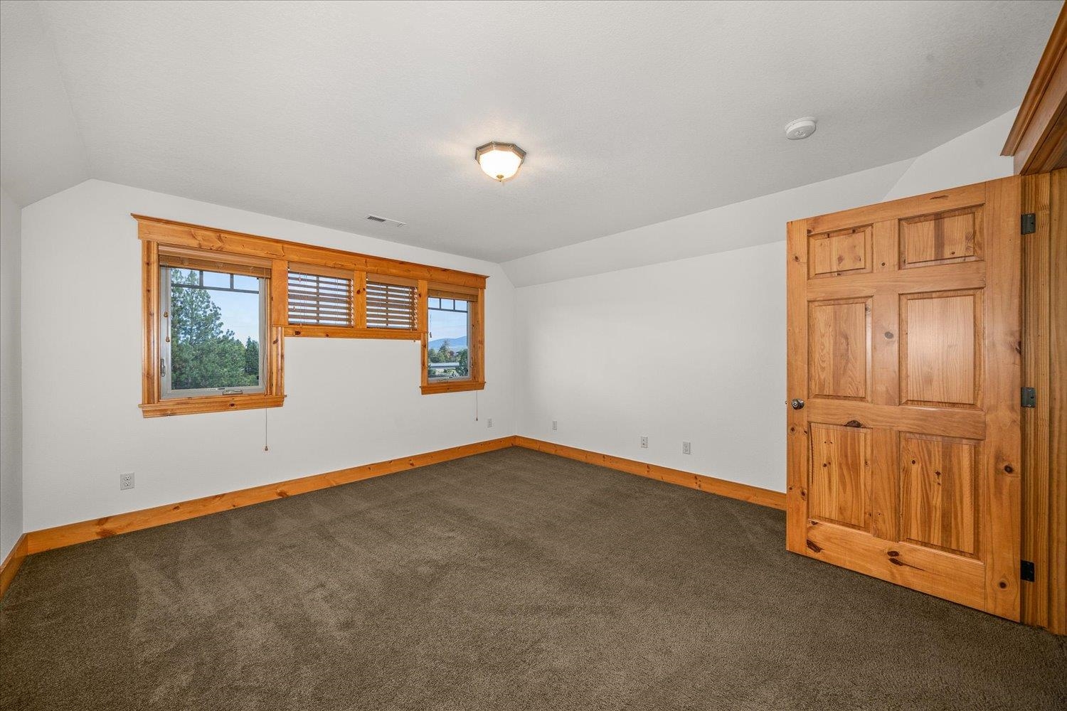 18319 E Riverway Ave - Photo 28