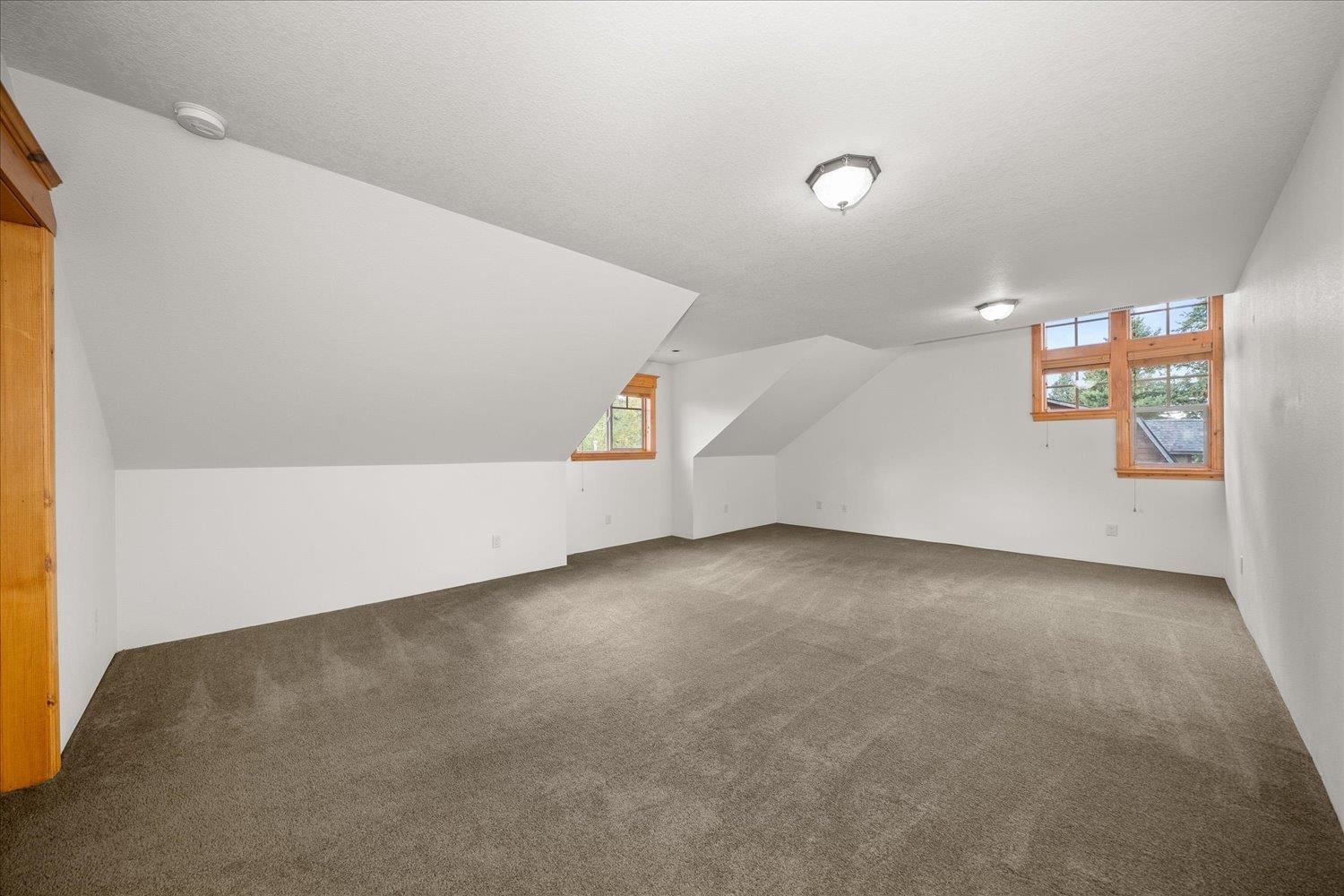 18319 E Riverway Ave - Photo 32