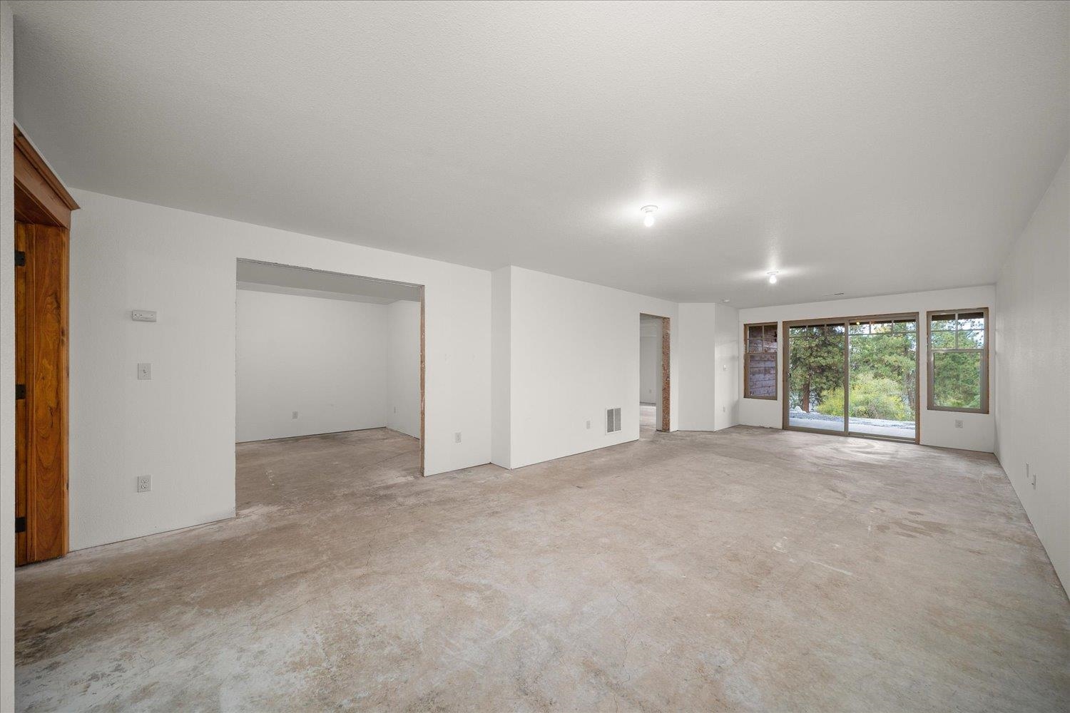 18319 E Riverway Ave - Photo 35