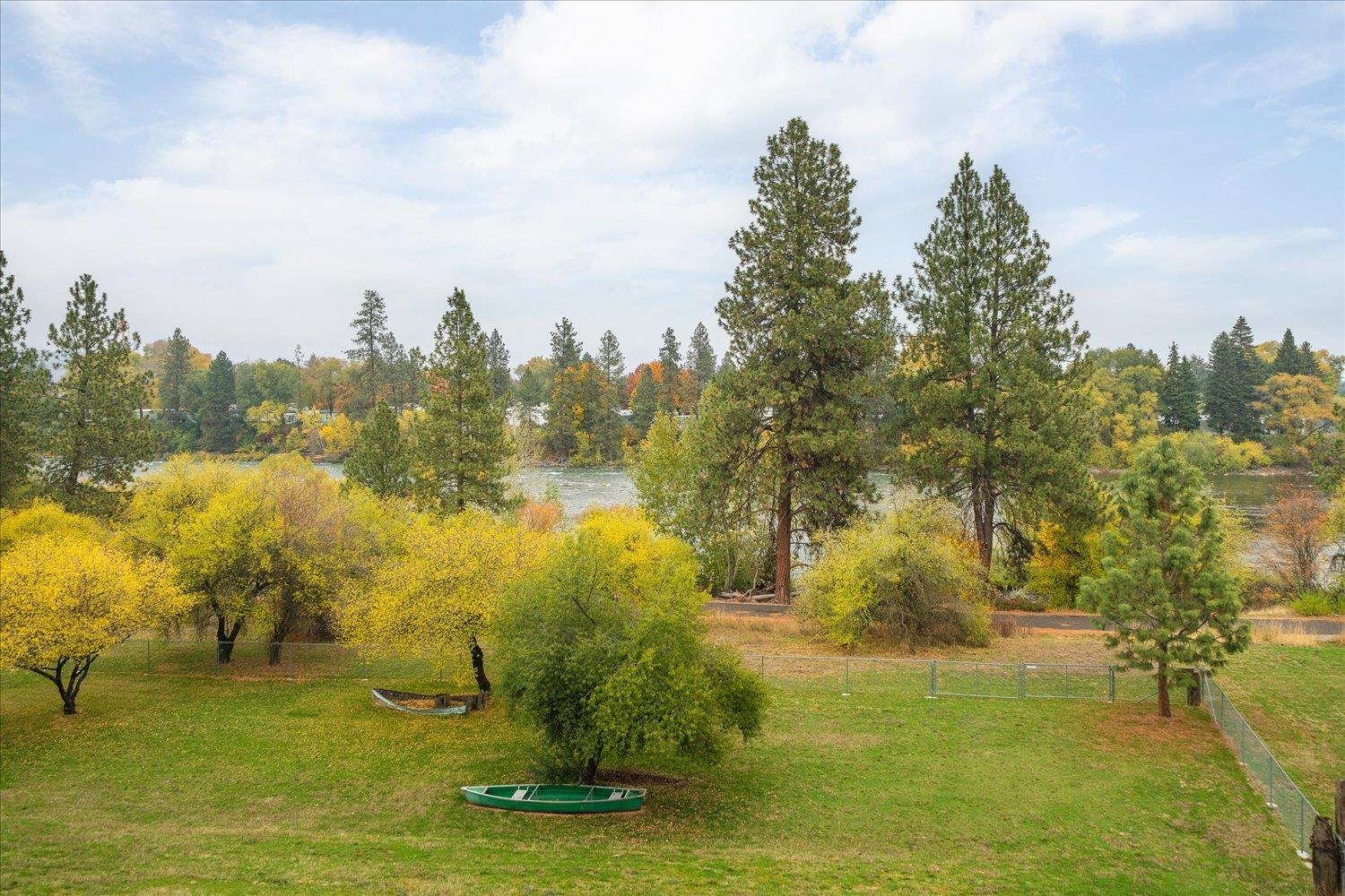 18319 E Riverway Ave - Photo 38
