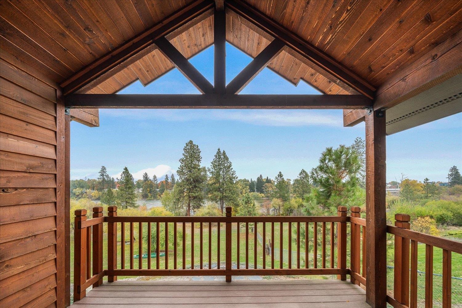 18319 E Riverway Ave - Photo 6
