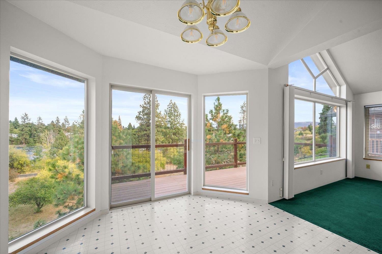 18315 E Riverway Ave - Photo 11