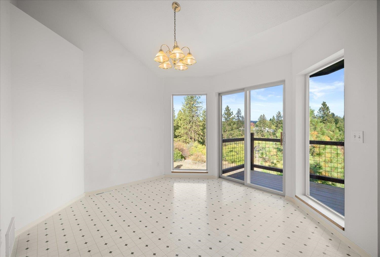18315 E Riverway Ave - Photo 16