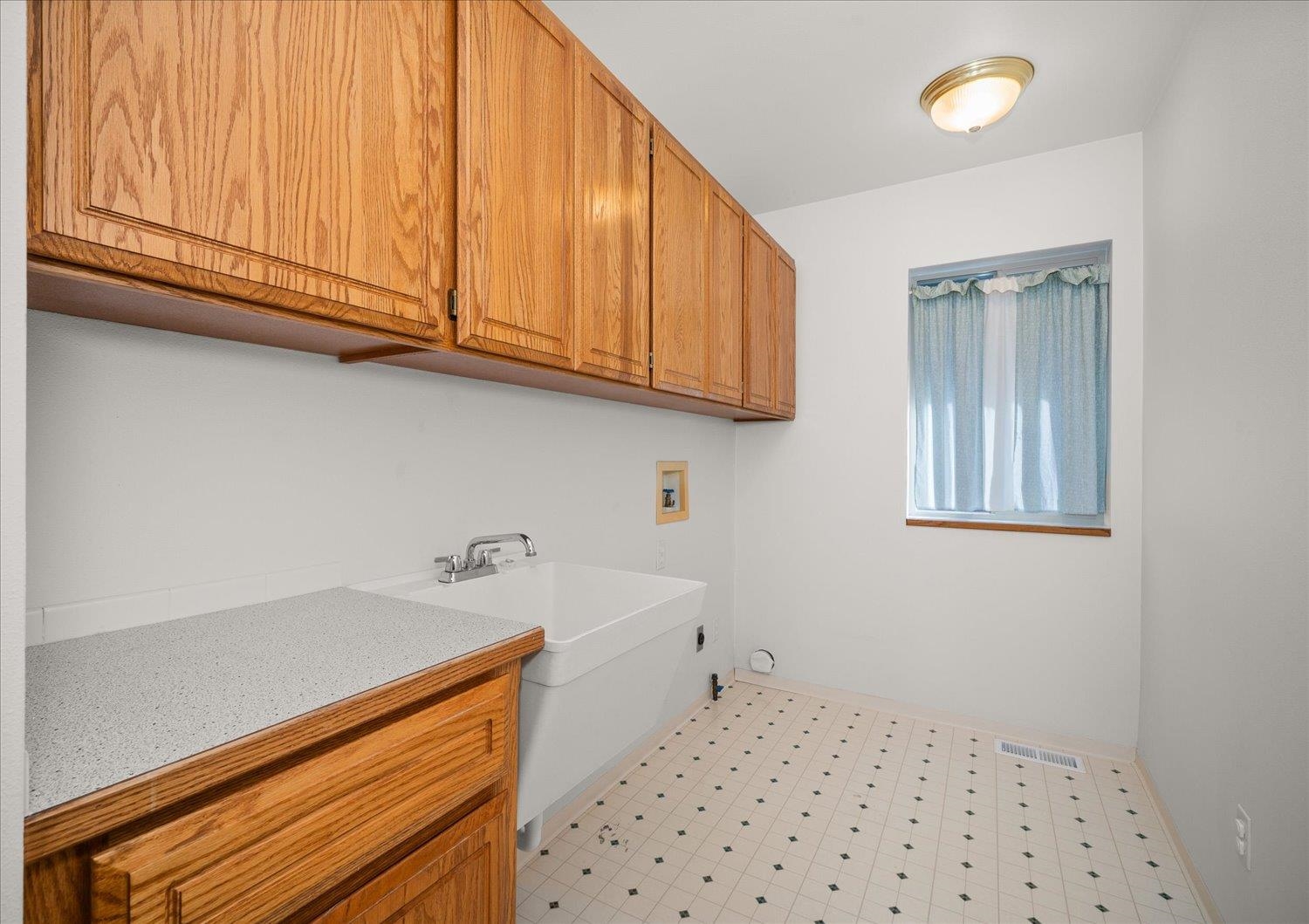 18315 E Riverway Ave - Photo 28