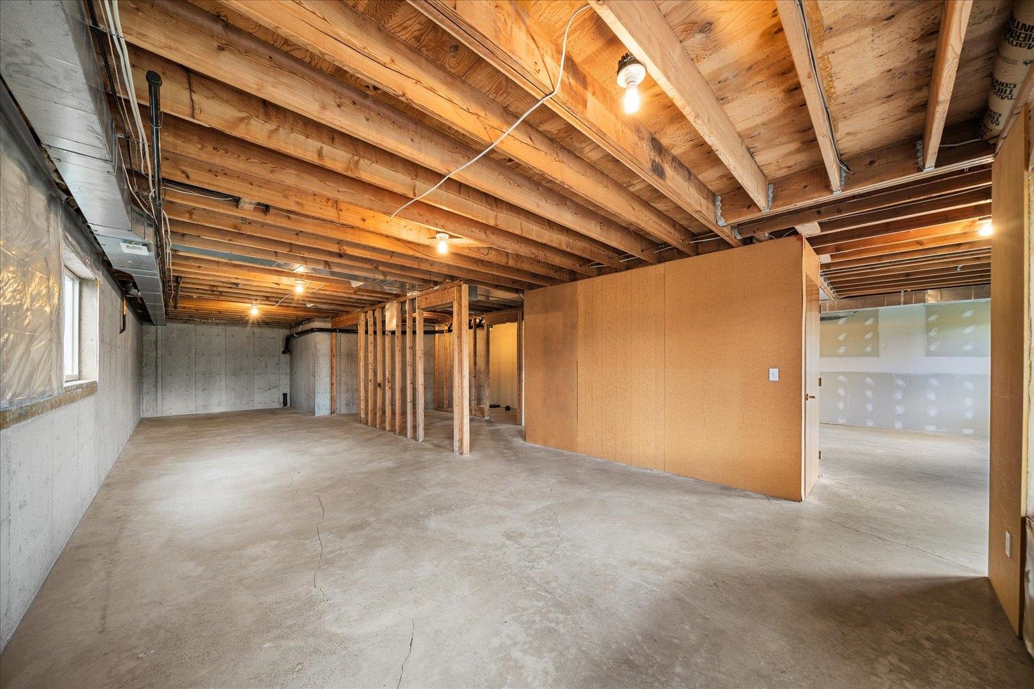 18315 E Riverway Ave - Photo 32