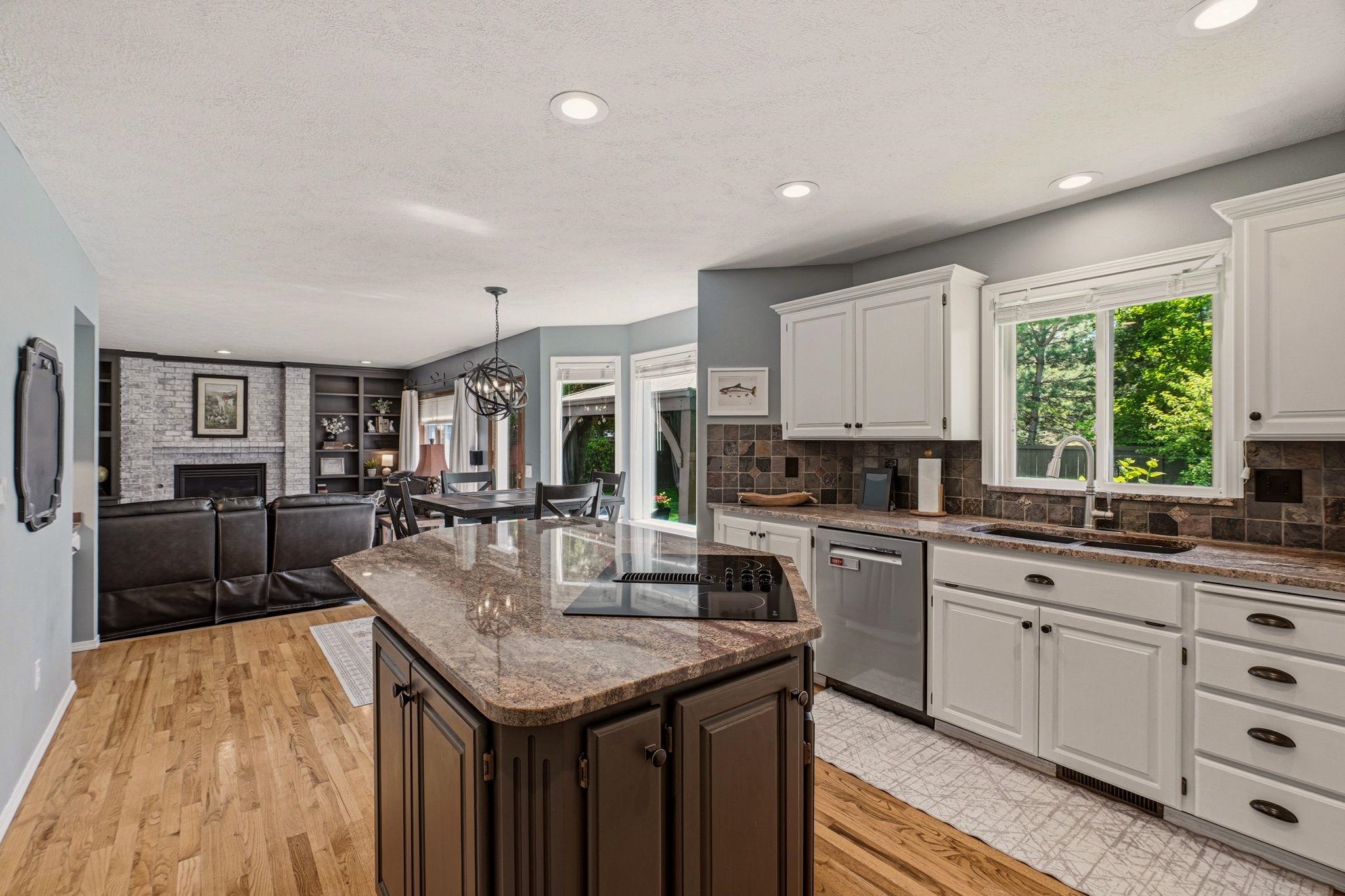 325 W Charlton Ave - Photo 15