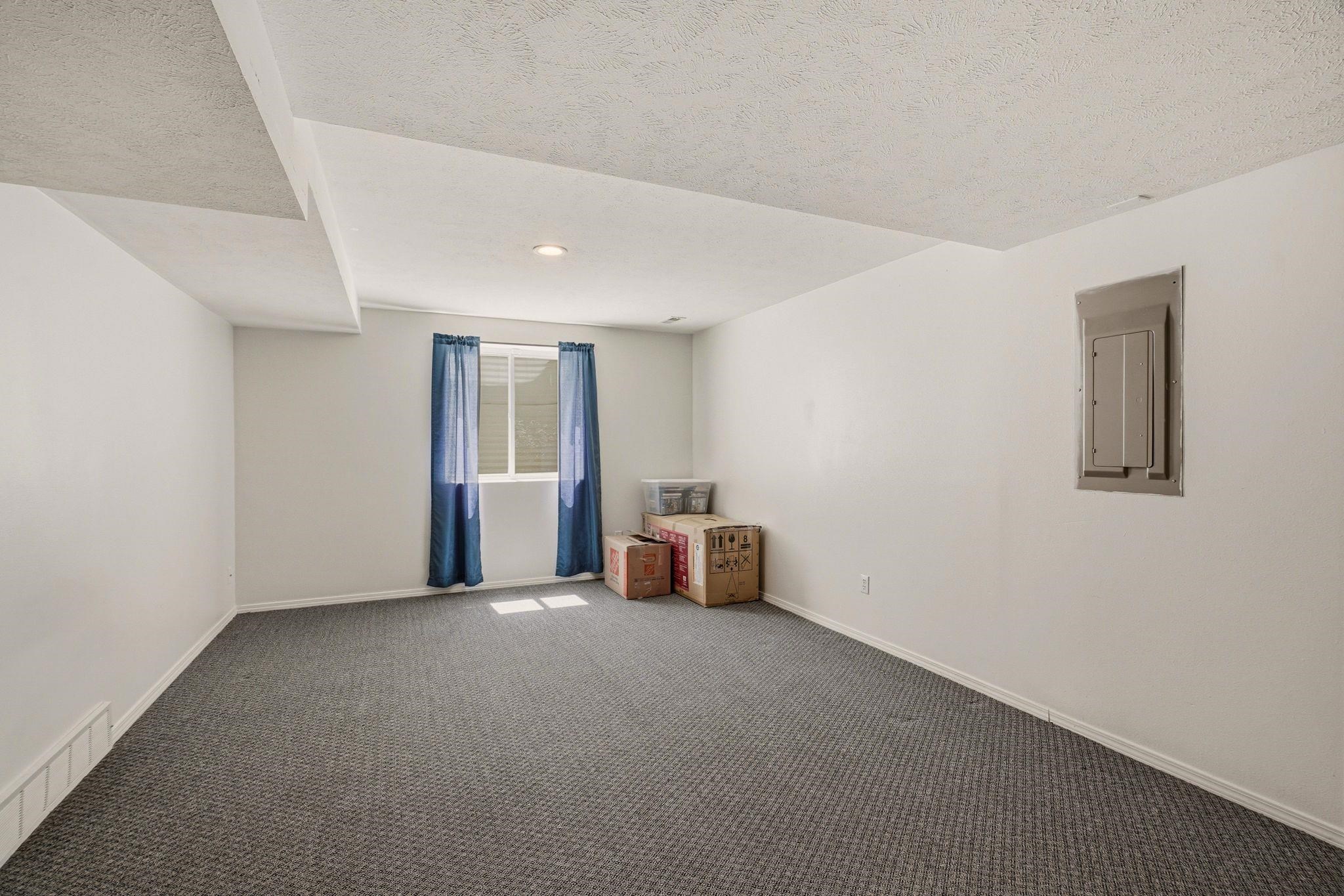 325 W Charlton Ave - Photo 37