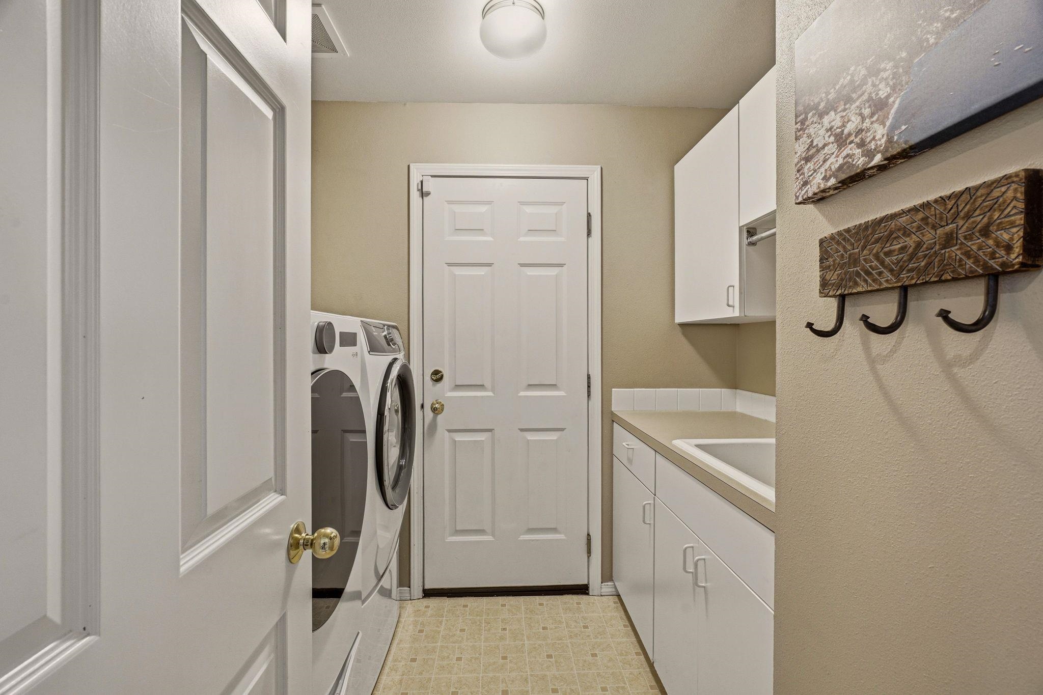 325 W Charlton Ave - Photo 40