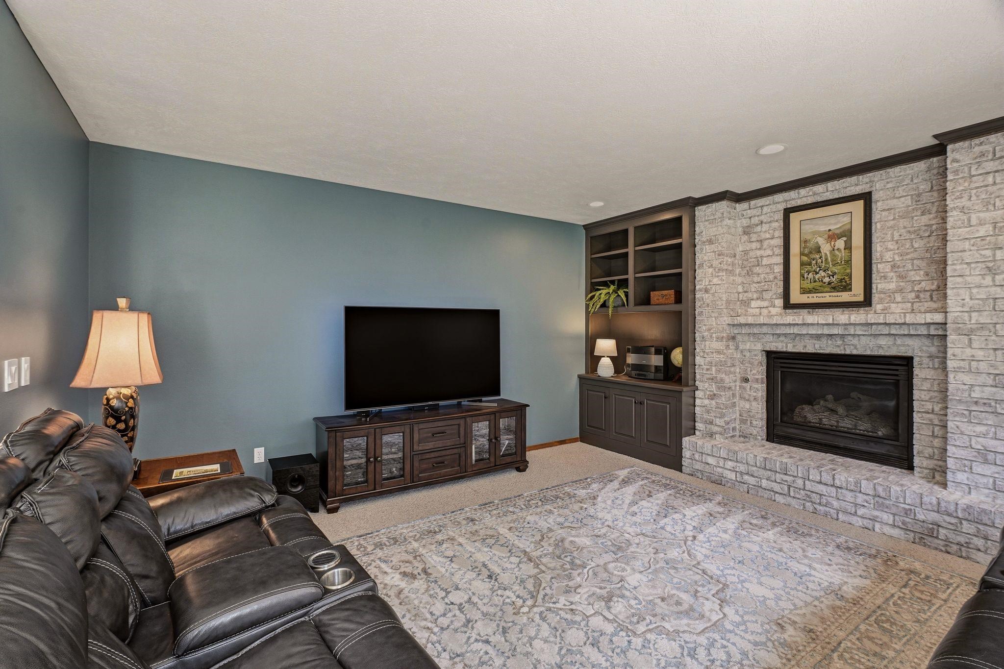 325 W Charlton Ave - Photo 10