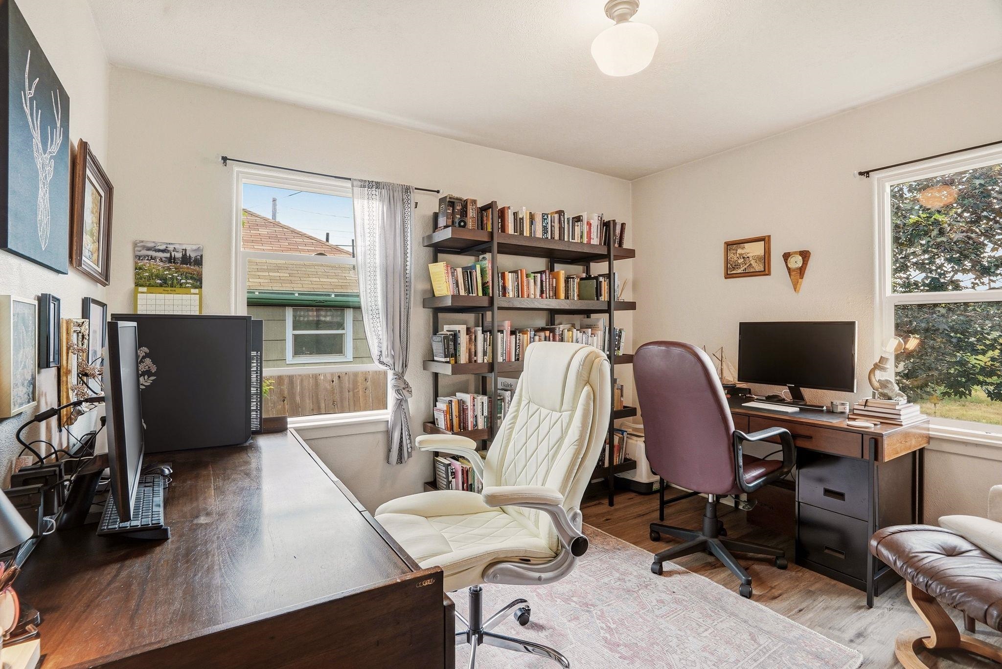 1121 E Carlisle Ave - Photo 12