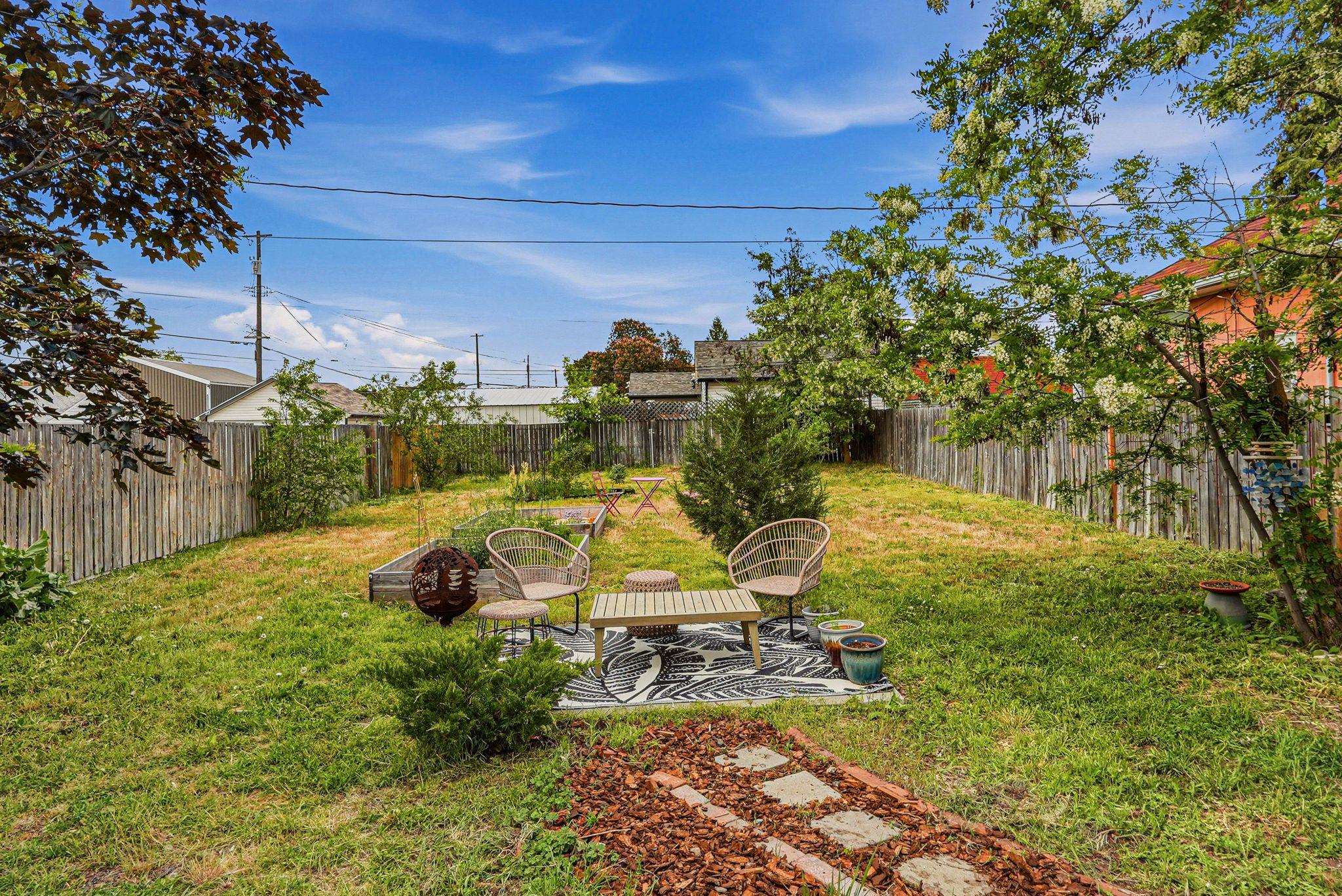 1121 E Carlisle Ave - Photo 26