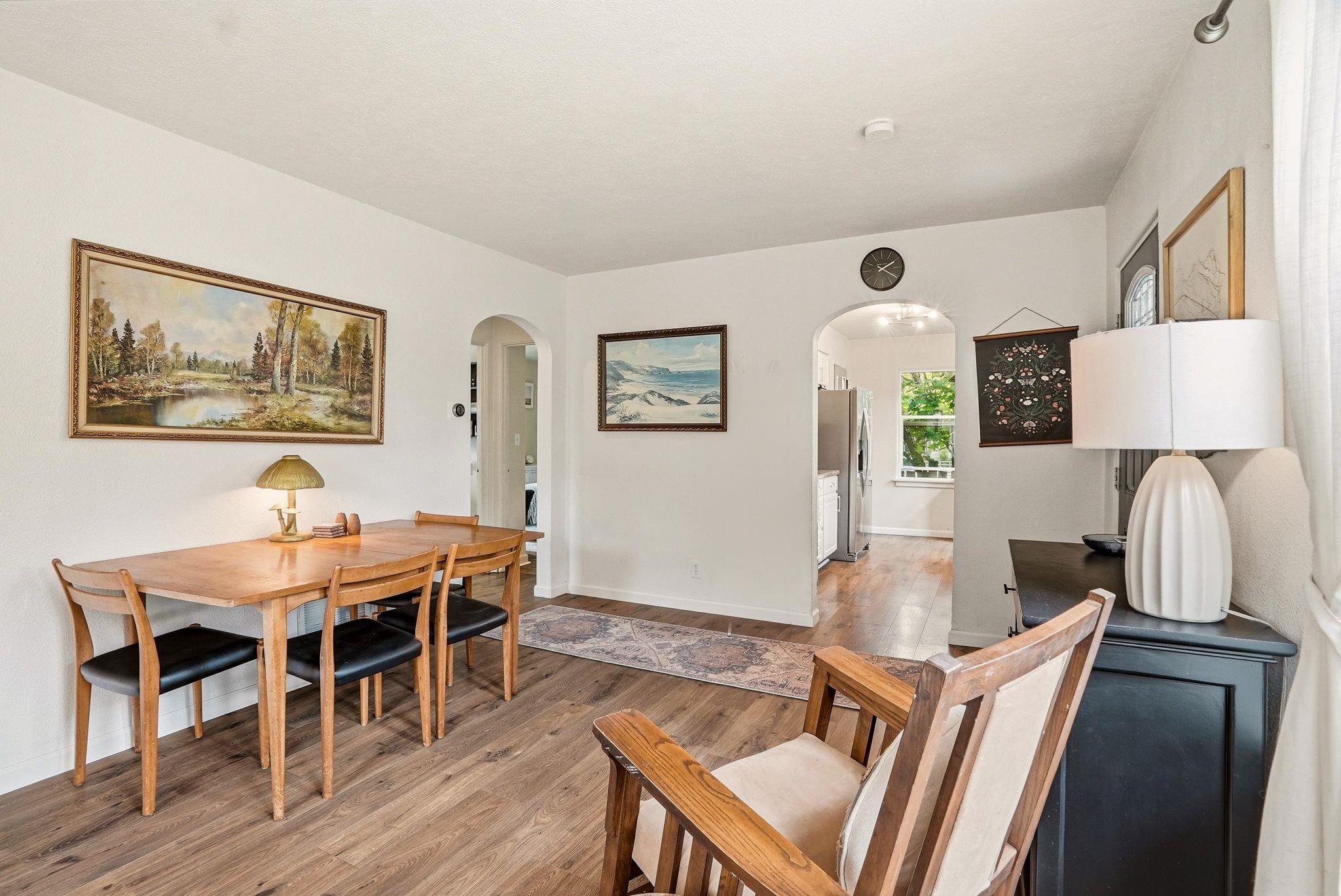1121 E Carlisle Ave - Photo 6