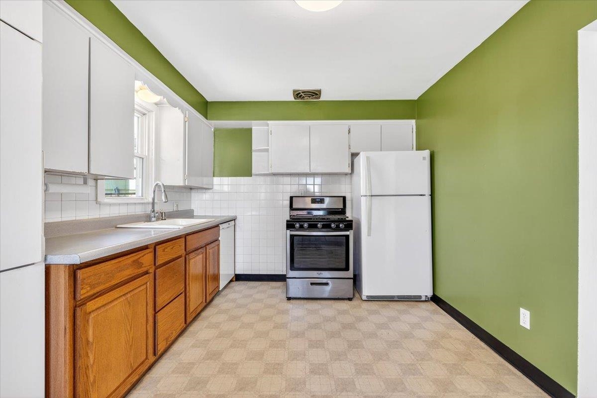 2117 E Rowan Ave - Photo 16