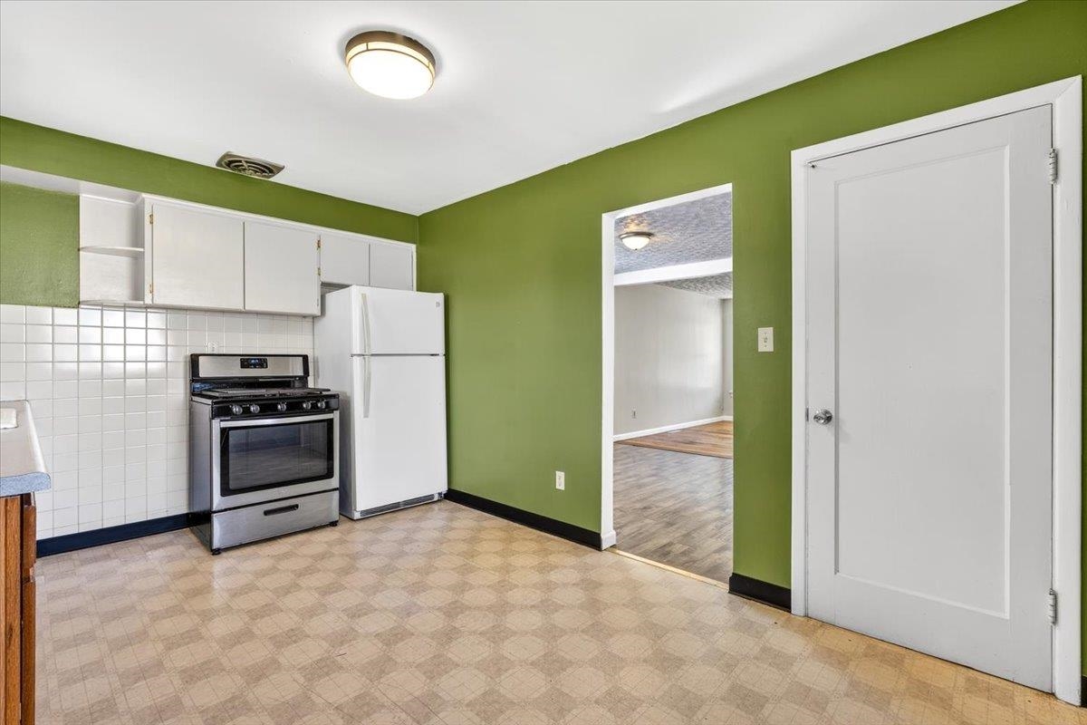 2117 E Rowan Ave - Photo 17