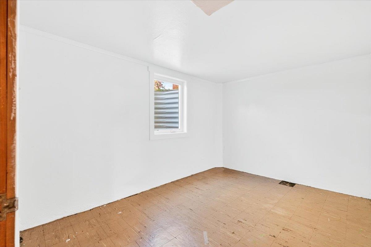 2117 E Rowan Ave - Photo 28