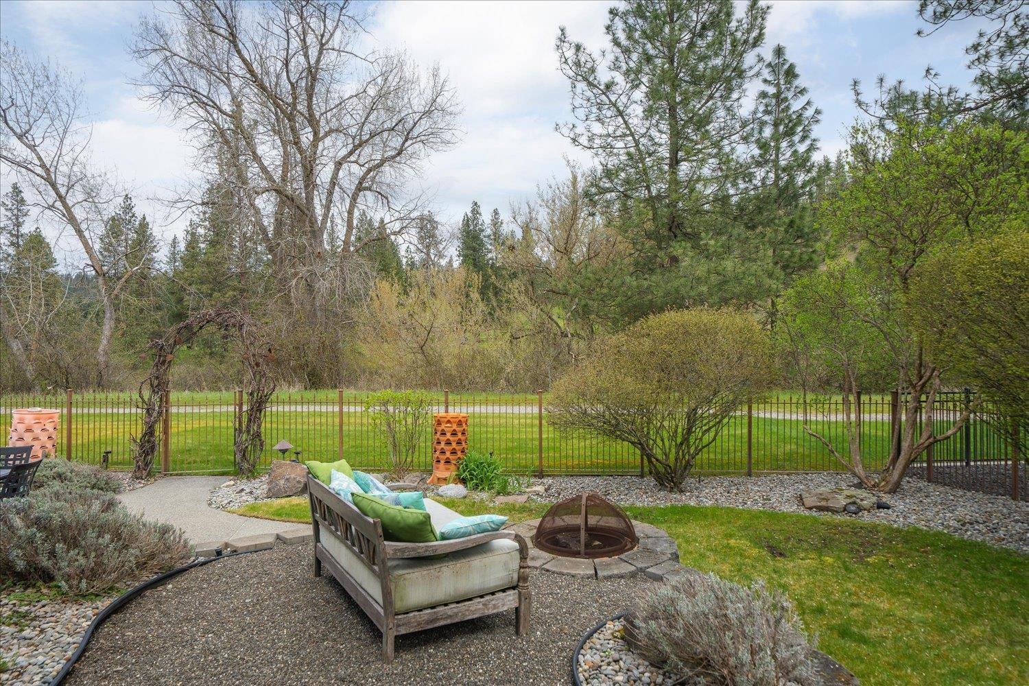 115 E Meadowlane Dr - Photo 37