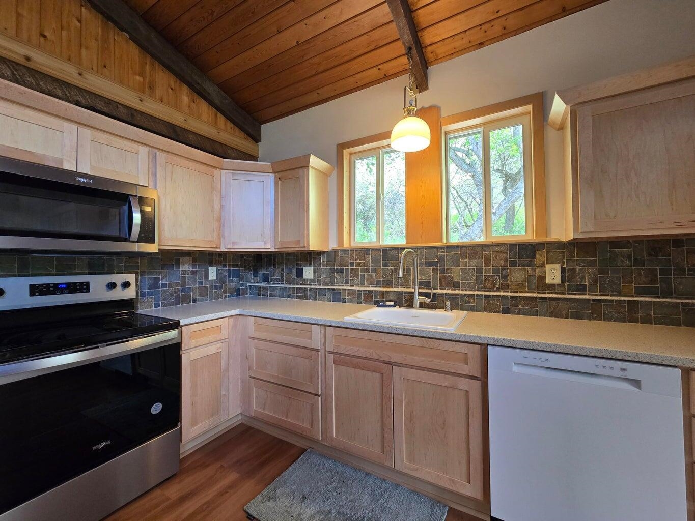 1612 Rickey Canyon Rd - Photo 4