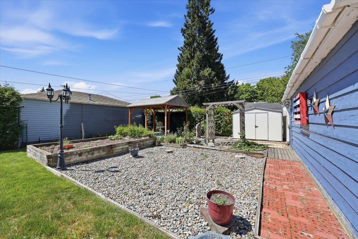 4023 N Hawthorne St - Photo 20