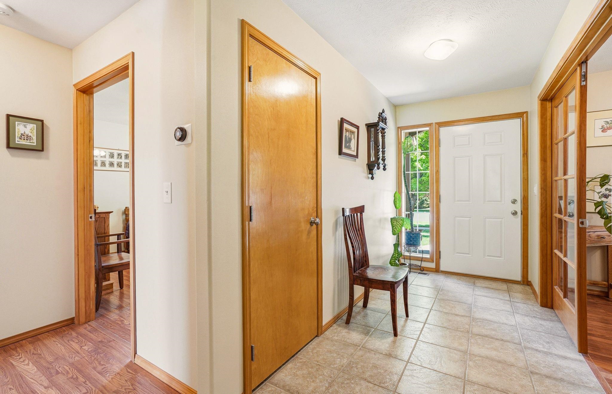 9407 N Seminole St - Photo 2