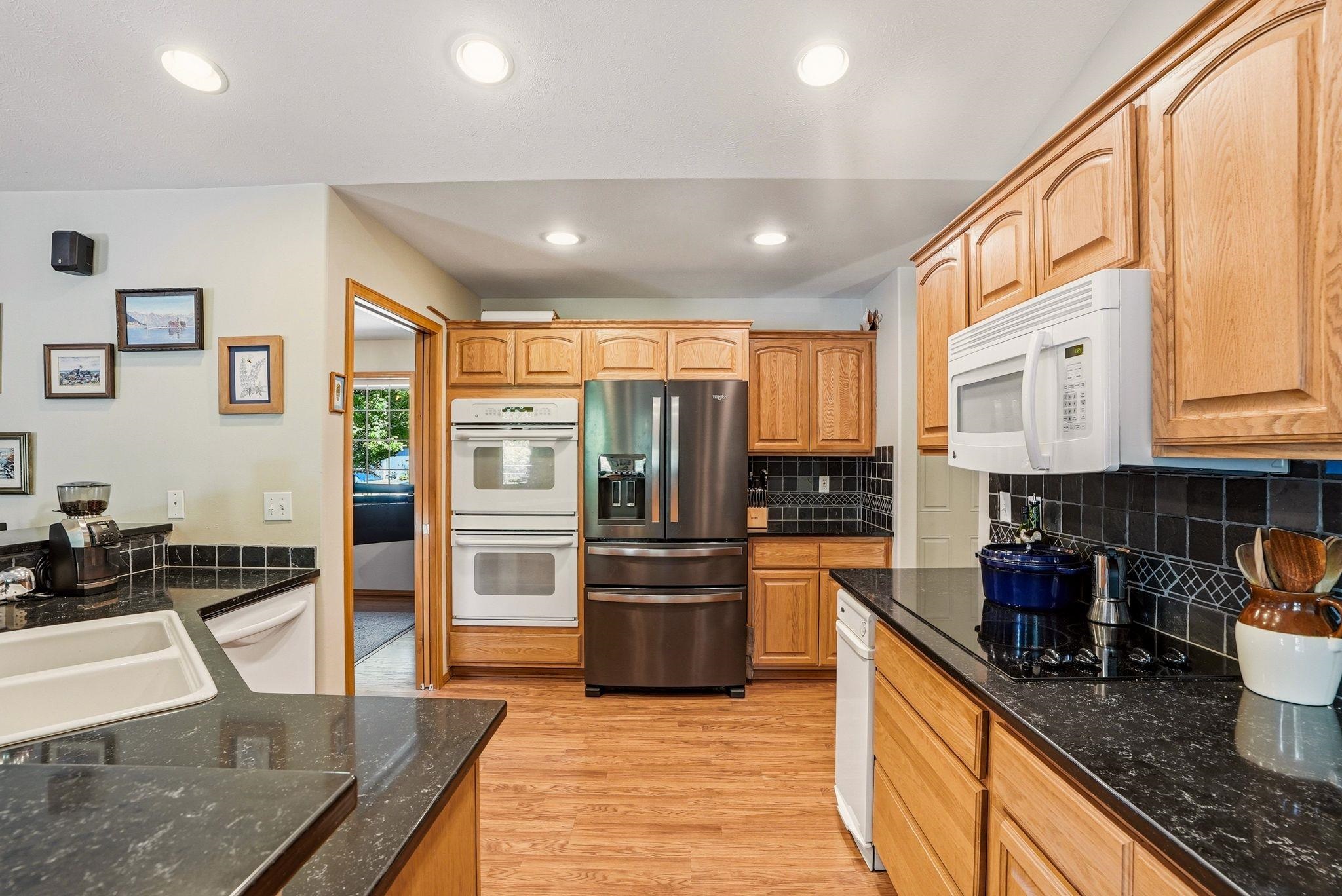 9407 N Seminole St - Photo 12