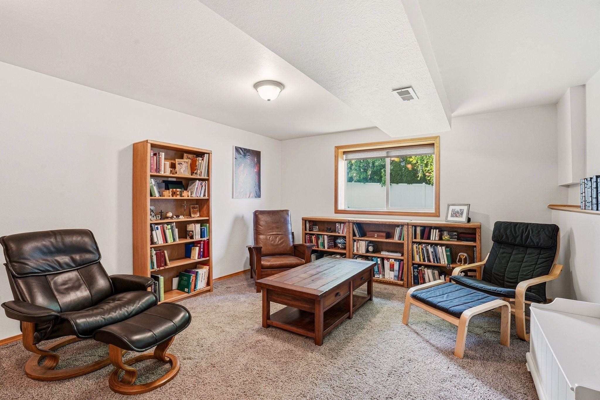 9407 N Seminole St - Photo 26