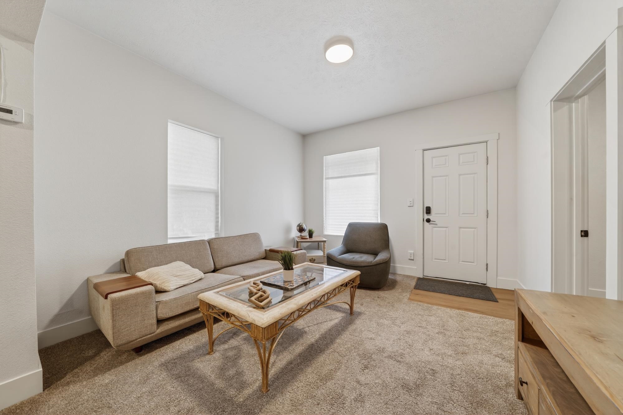 1604 W Maxwell Ave - Photo 4